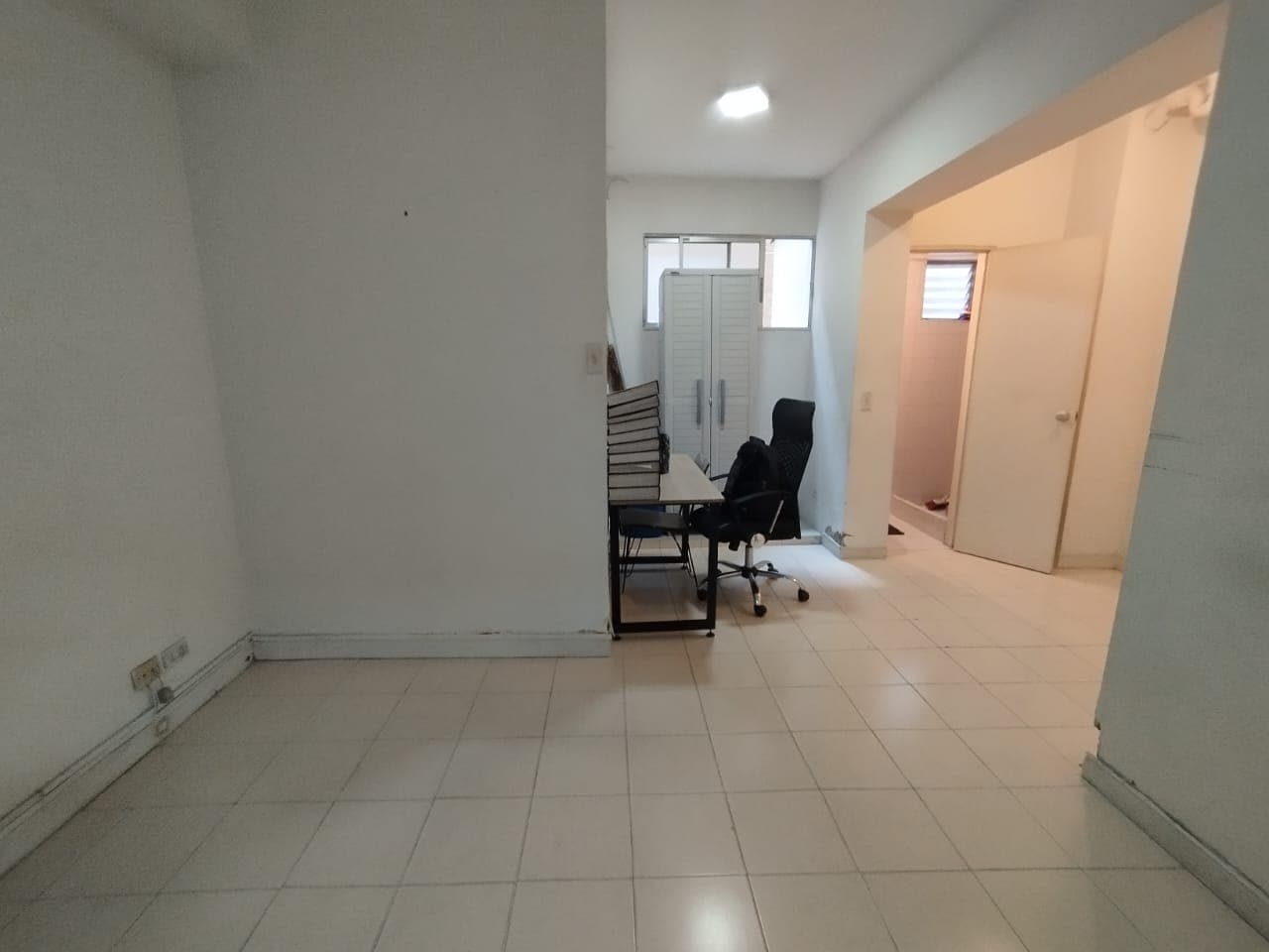 Oficina en arriendo en La Candelaria, Centro, Medellín — foto 2 de 10