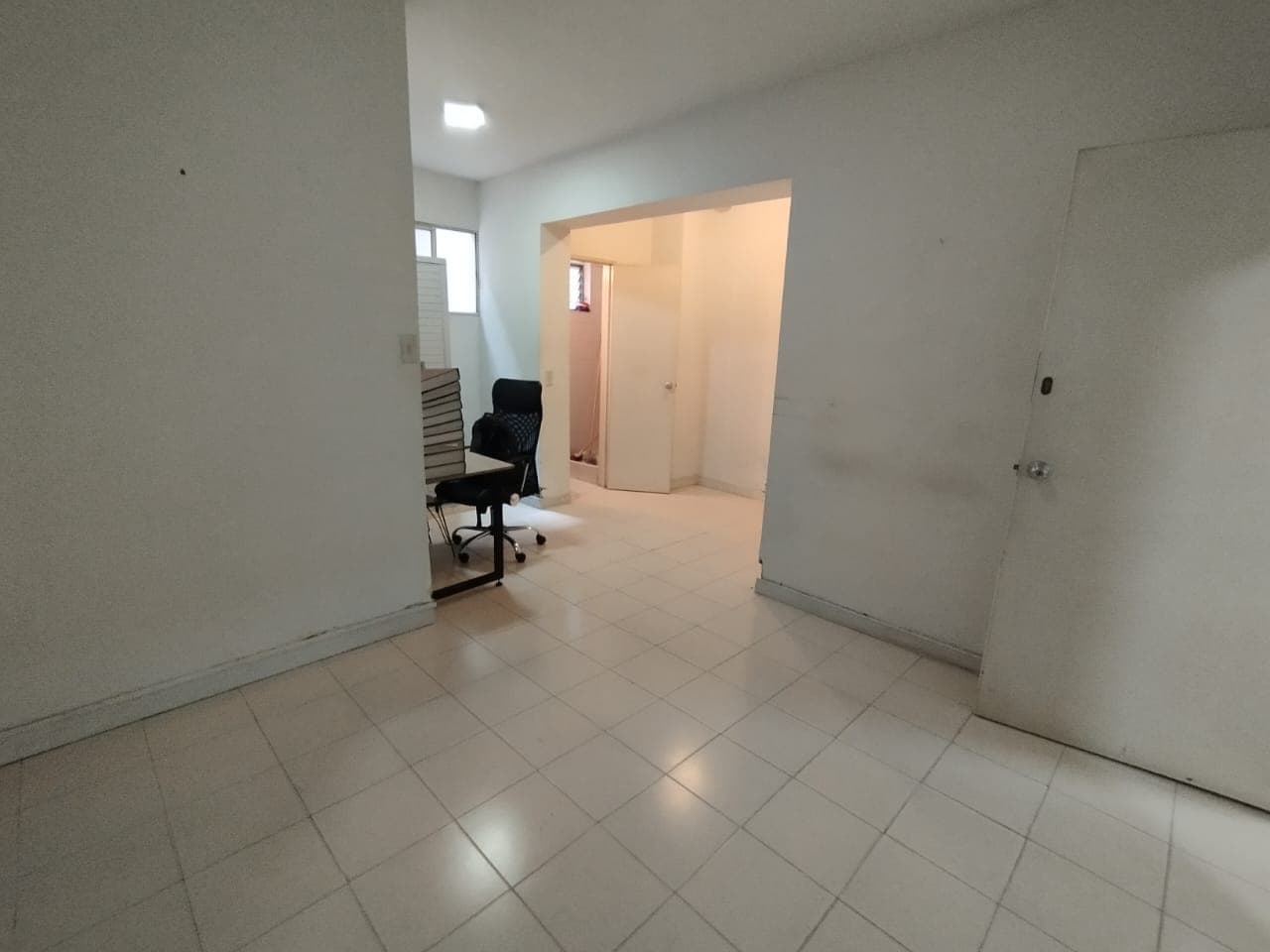 Oficina en arriendo en La Candelaria, Centro, Medellín — foto 3 de 10