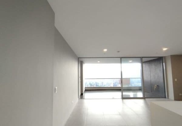 Apartamento en arriendo en La Calera, El Poblado, Medellín — foto 2 de 15