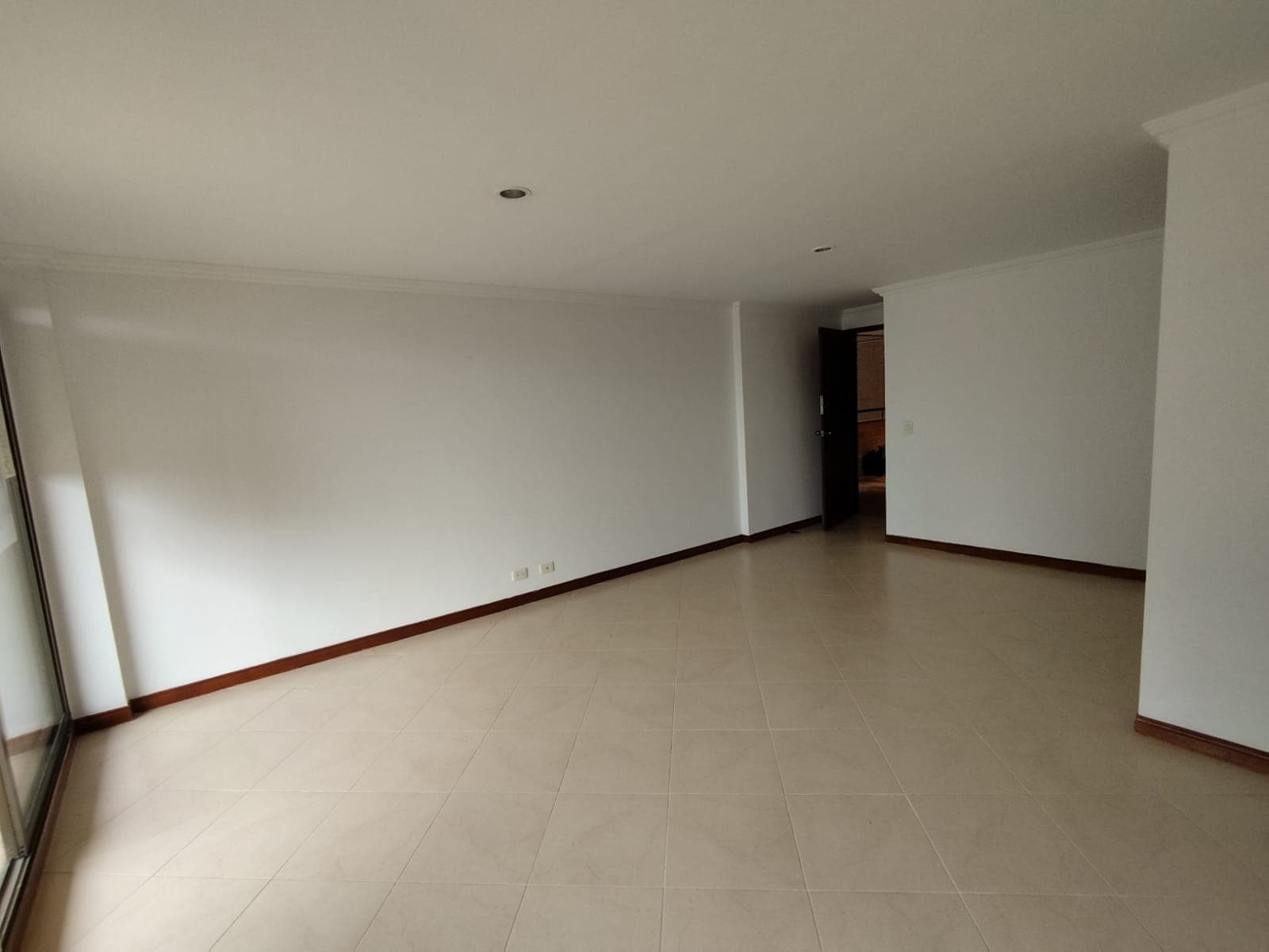 Apartamento en arriendo en Loma Del Escobero, Envigado — foto 2 de 20