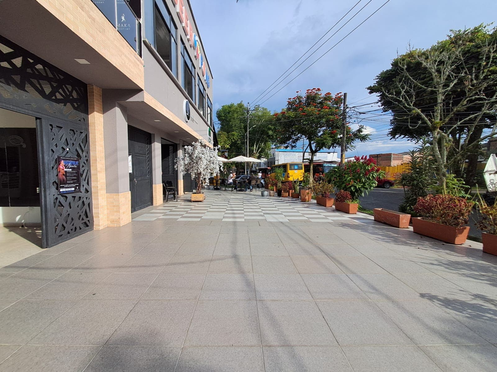 Local en arriendo en Ciudad Jardín, Terminal, Pereira — foto 2 de 8