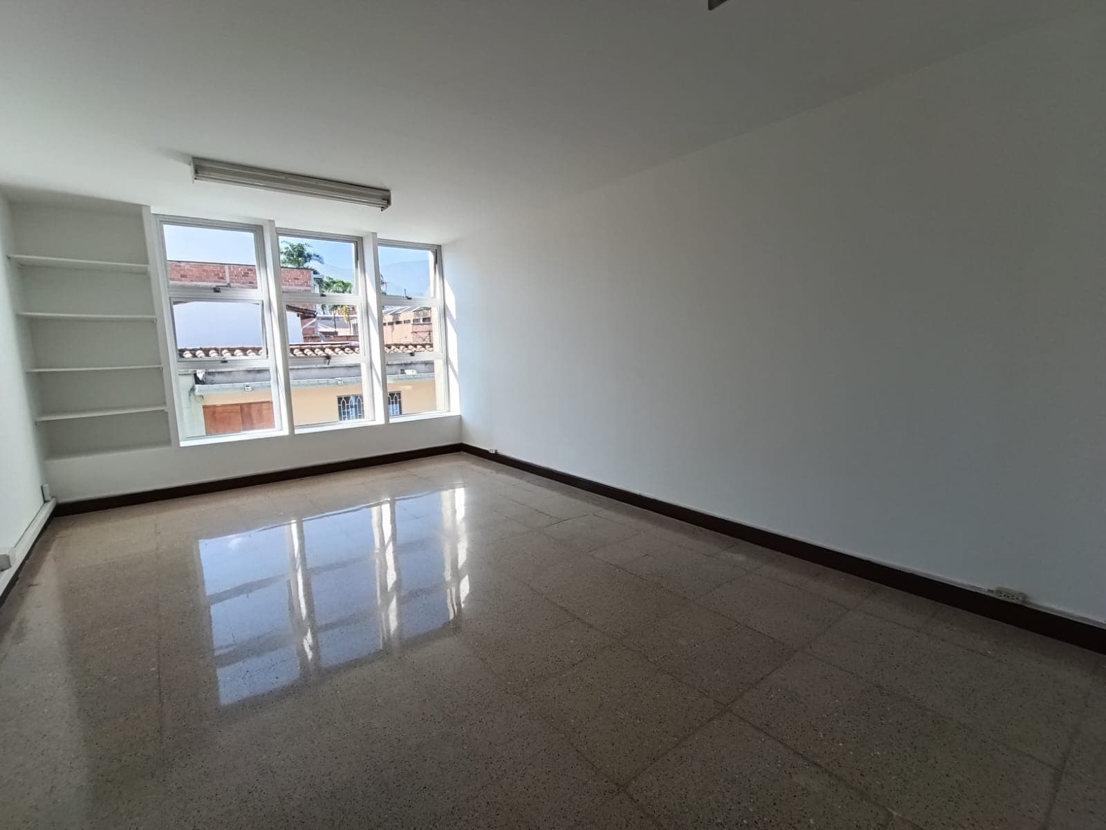 Oficina en arriendo en Parque De, Envigado — foto 4 de 11