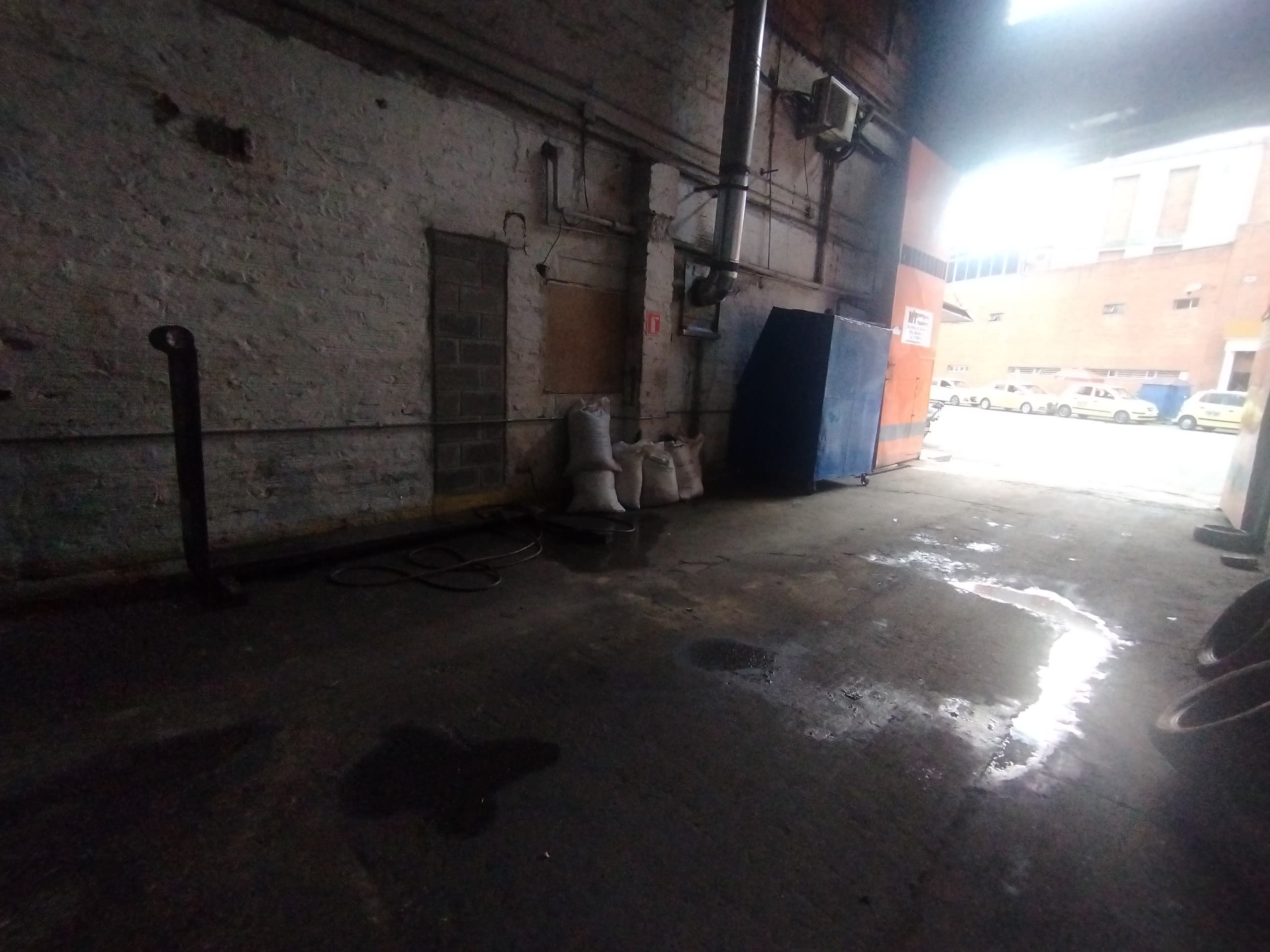 Bodega en arriendo en Perpetuo Socorro, Centro, Medellín — foto 5 de 8