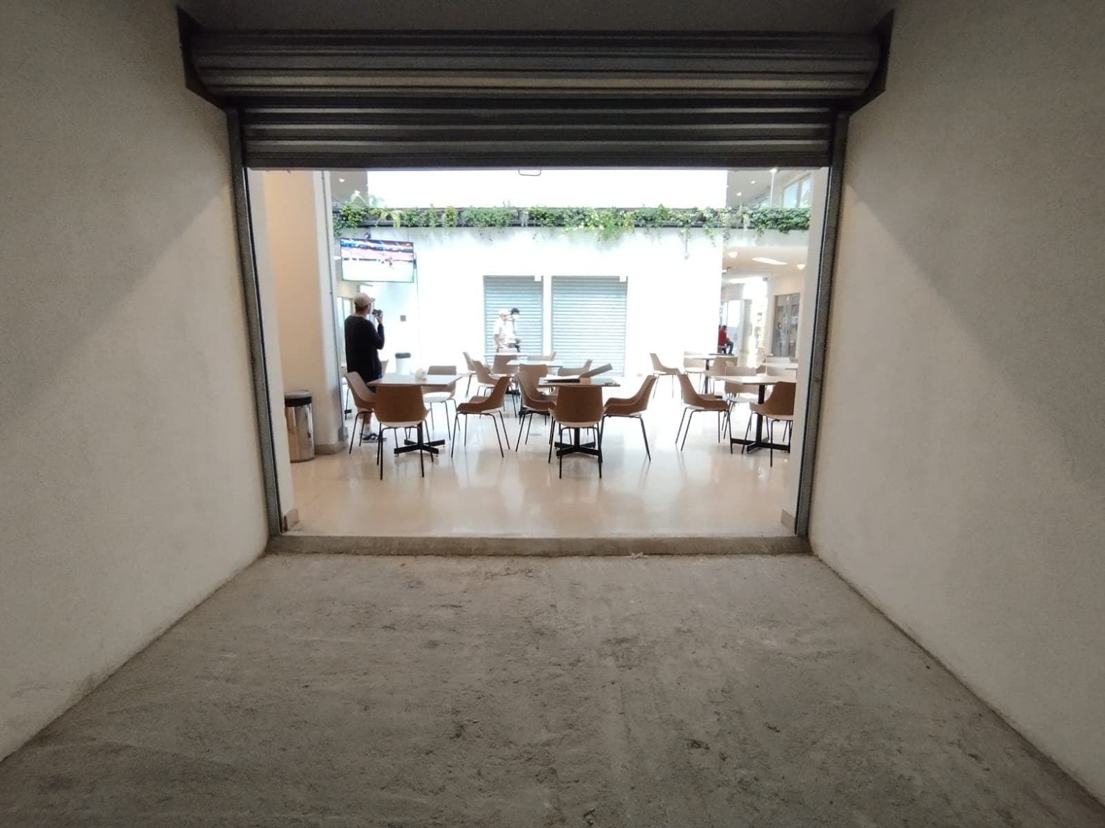 Local en arriendo en La Candelaria, Centro, Medellín — foto 2 de 8