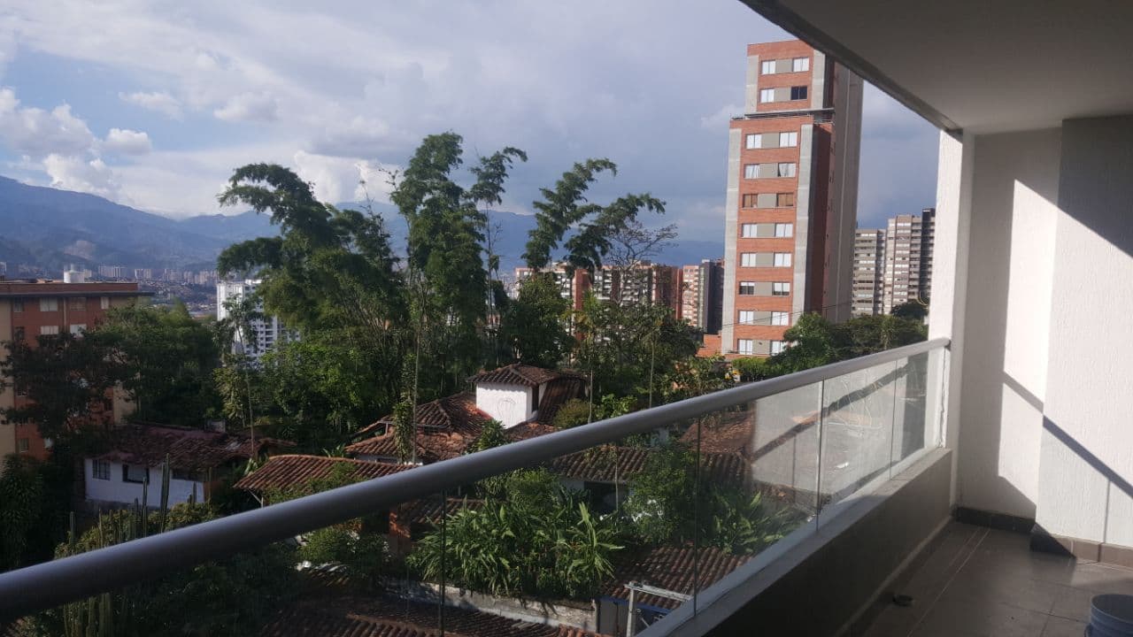 Apartamento en arriendo en El Esmeraldal, Envigado — foto 1 de 15