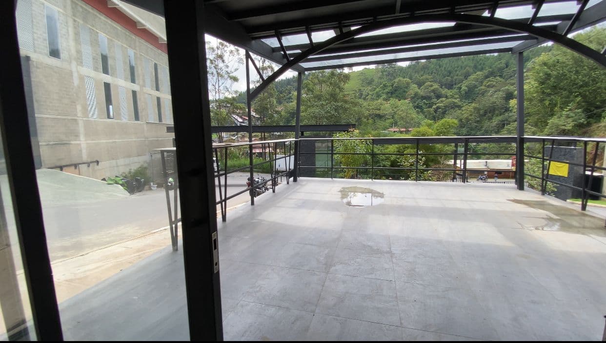 Local en arriendo en Caldas — foto 2 de 8