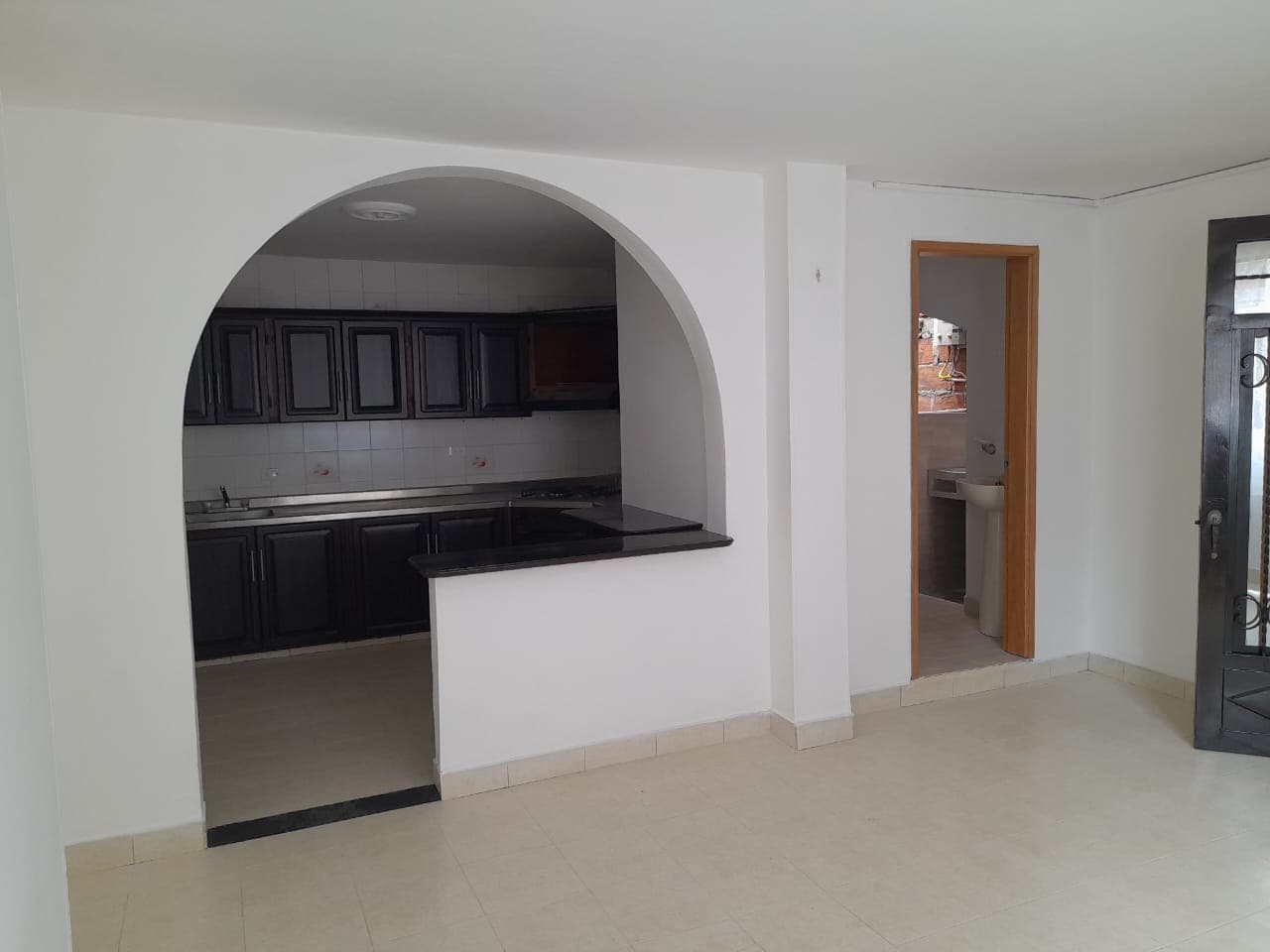 Casa Vivienda en arriendo en Santa Lucía, La America, Medellín — foto 1 de 20