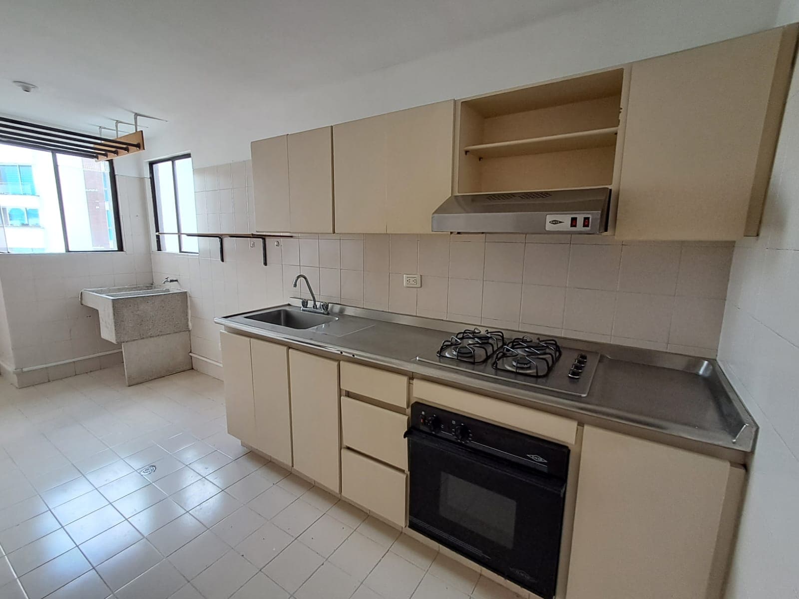 Apartamento en arriendo en Alpes, Pereira — foto 2 de 13