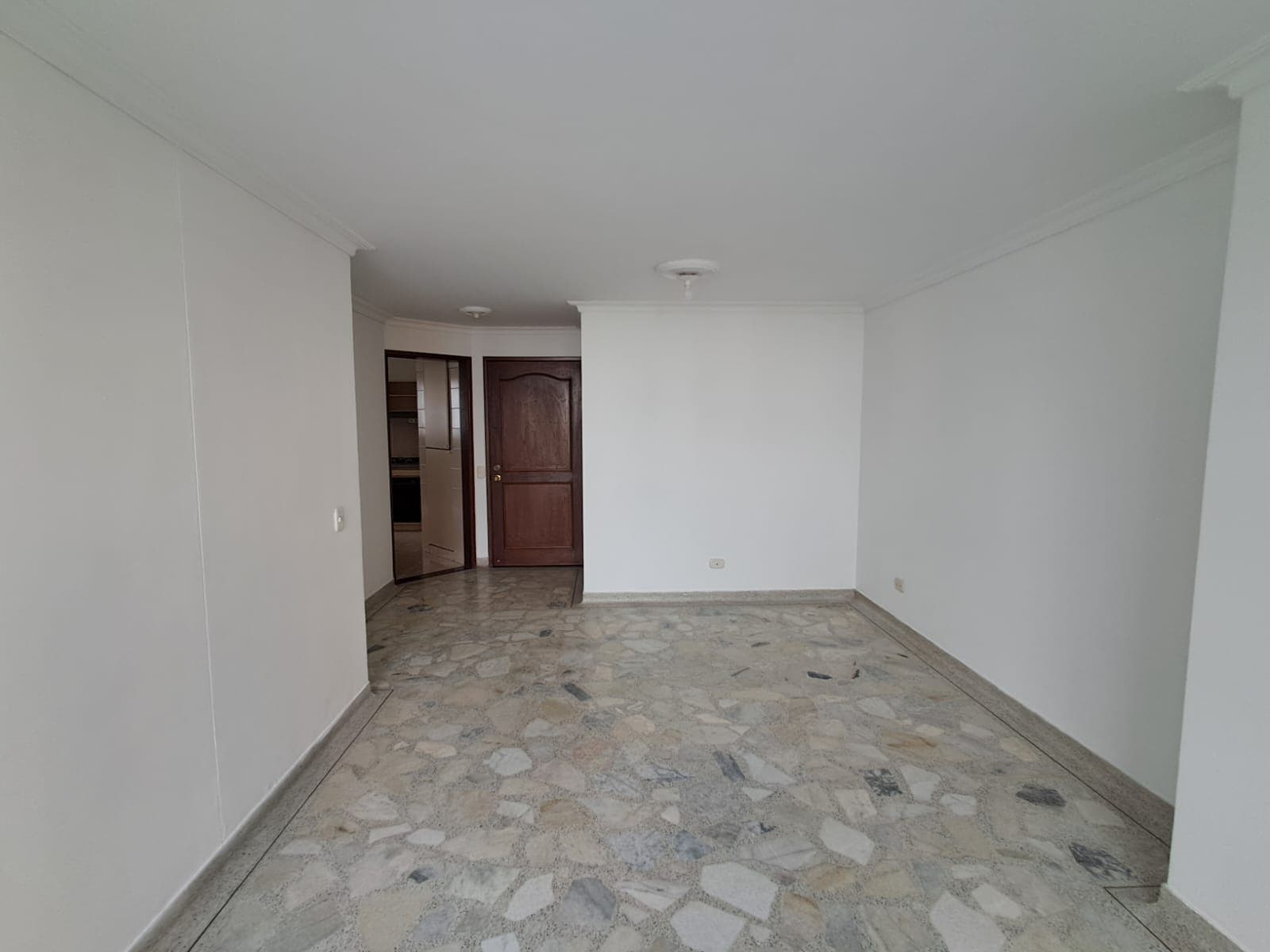 Apartamento en arriendo en Alpes, Pereira — foto 3 de 13