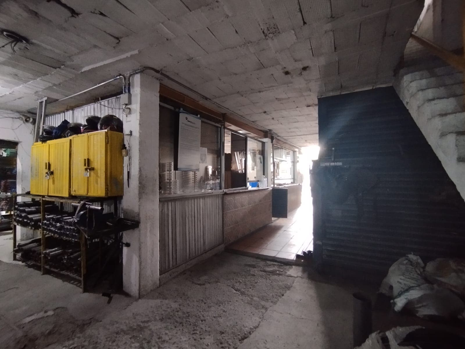 Bodega en arriendo en Perpetuo Socorro, Centro, Medellín — foto 2 de 20