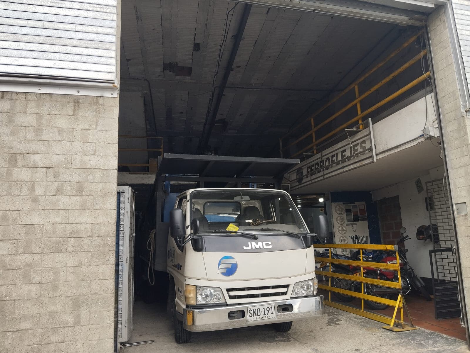 Bodega en arriendo en Perpetuo Socorro, Centro, Medellín — foto 5 de 20