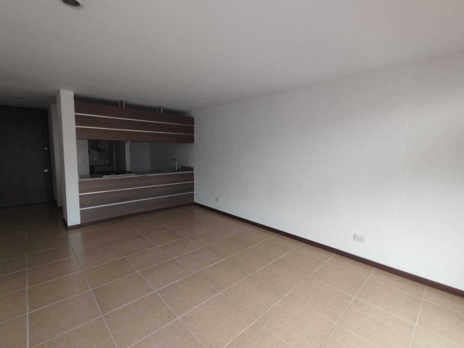 Apartamento en arriendo en Entreamigos, Sabaneta — foto 1 de 20