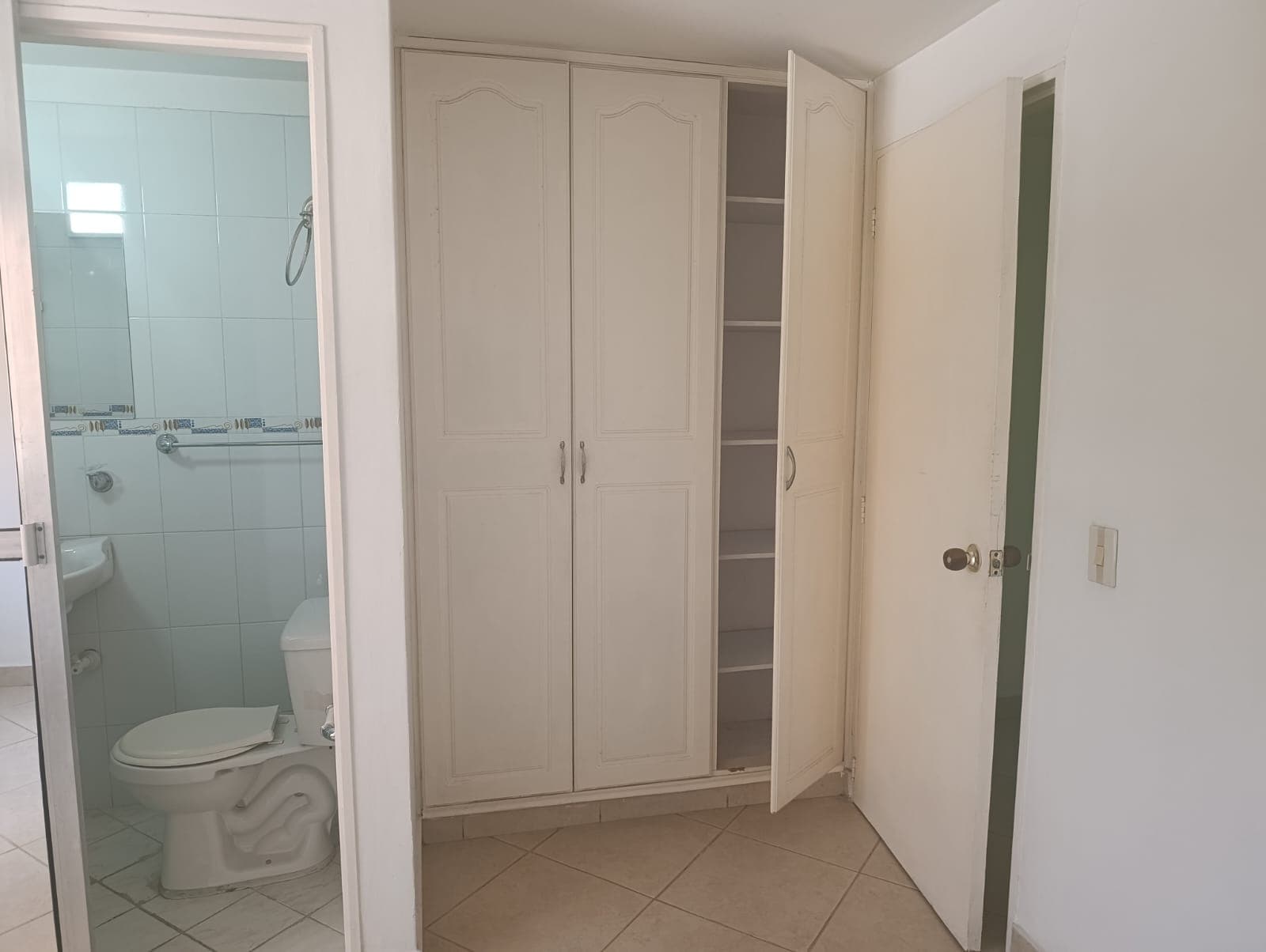 Apartamento en arriendo en Lorena, Laureles, Medellín — foto 3 de 11