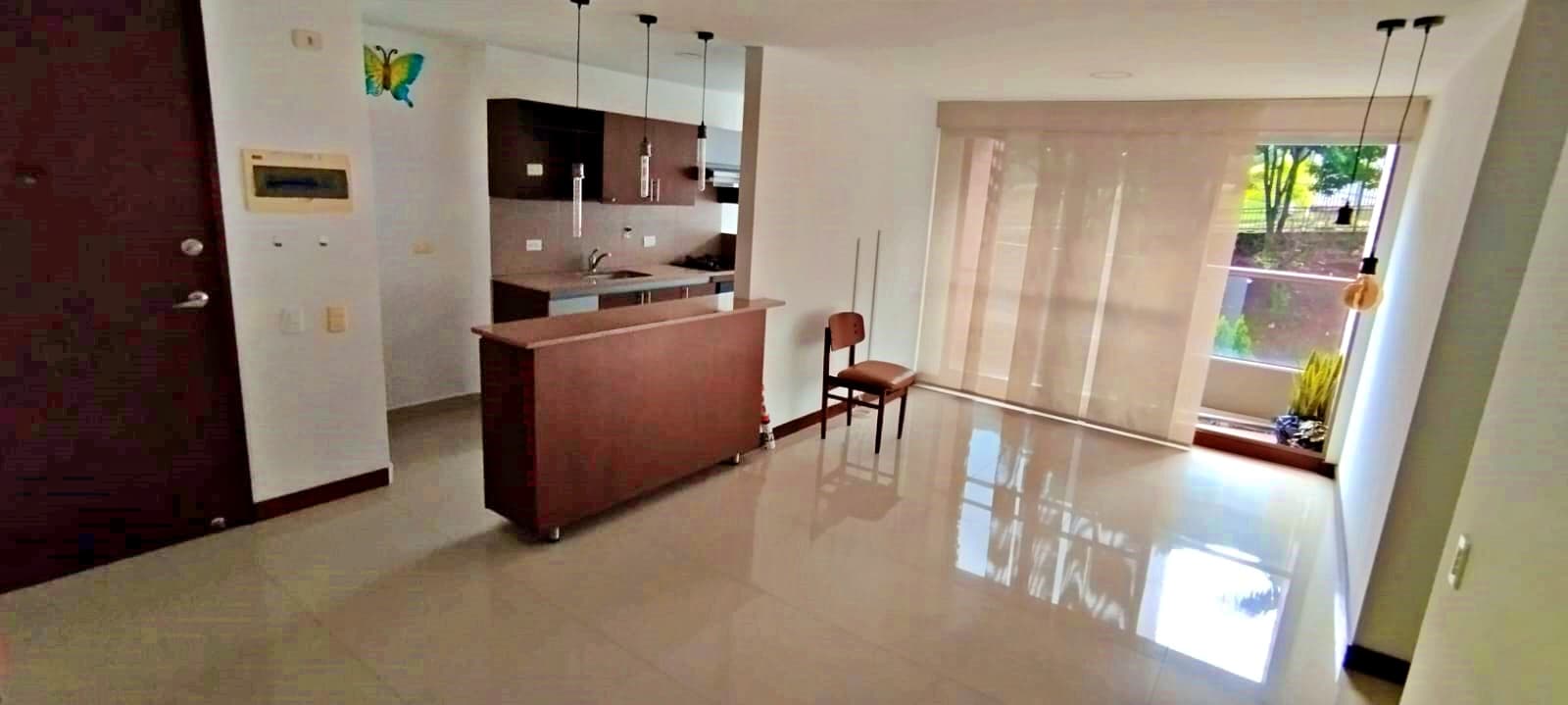 Apartamento en arriendo en San Lucas, El Poblado, Medellín — foto 1 de 18