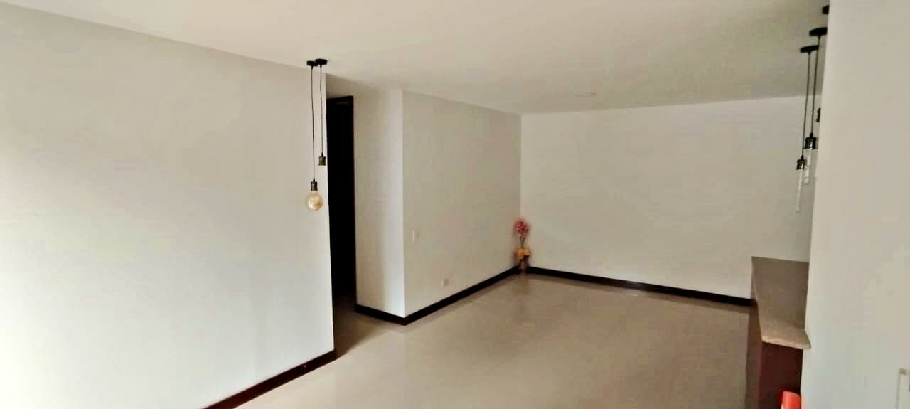 Apartamento en arriendo en San Lucas, El Poblado, Medellín — foto 3 de 18