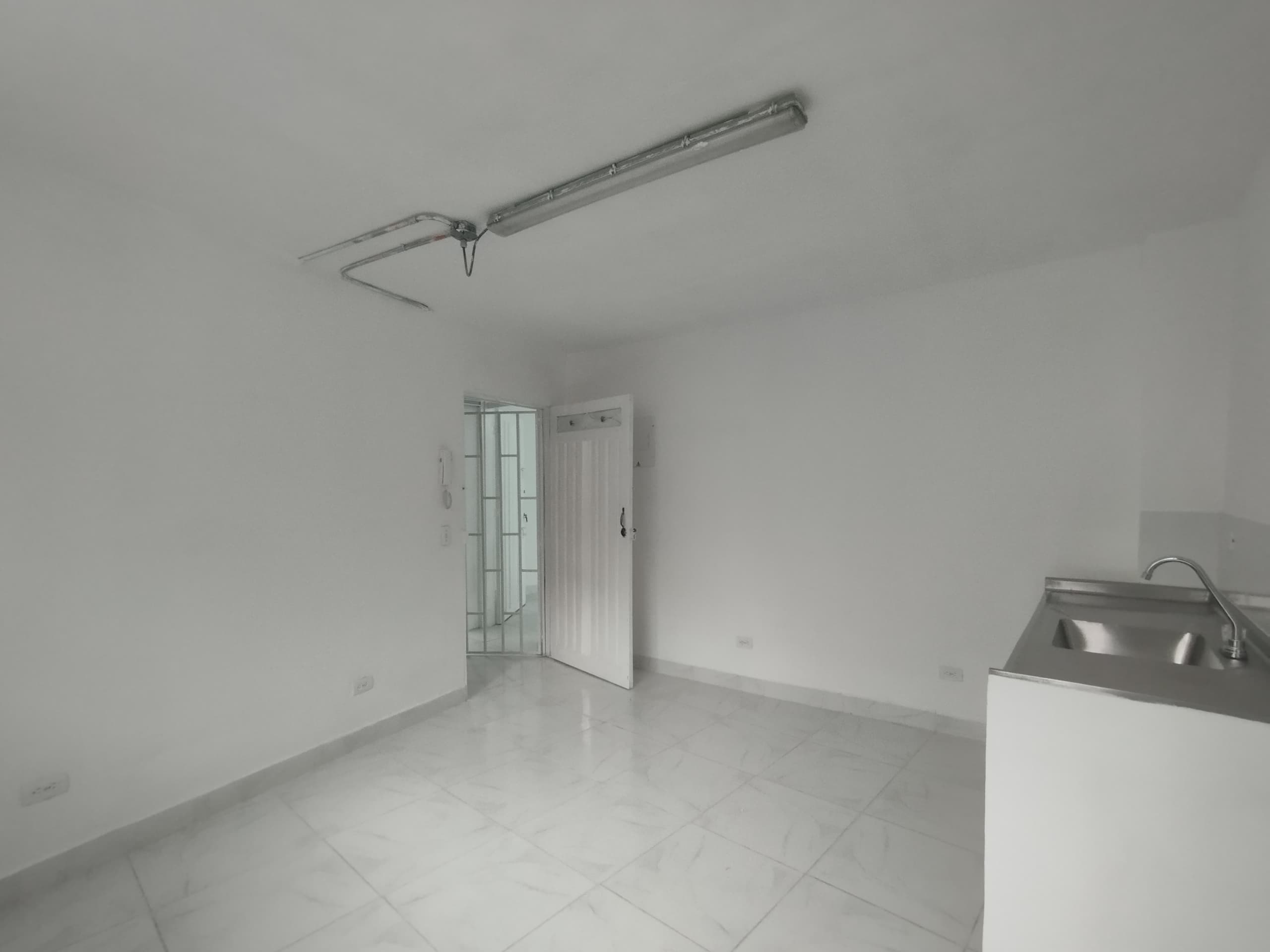 Local en arriendo en Boston, Centro, Medellín — foto 3 de 7