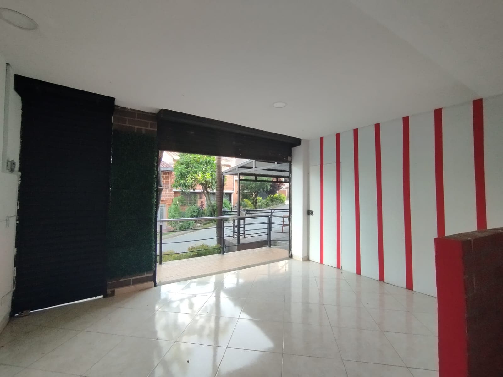 Local en arriendo en Bello — foto 2 de 9