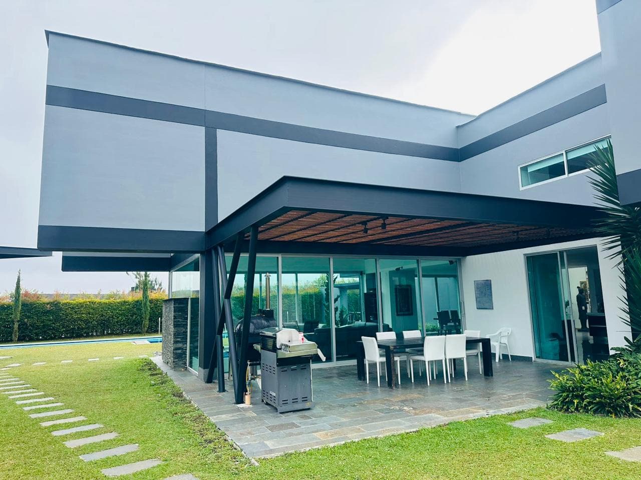 Casa Campestre en arriendo en El Retiro — foto 3 de 20
