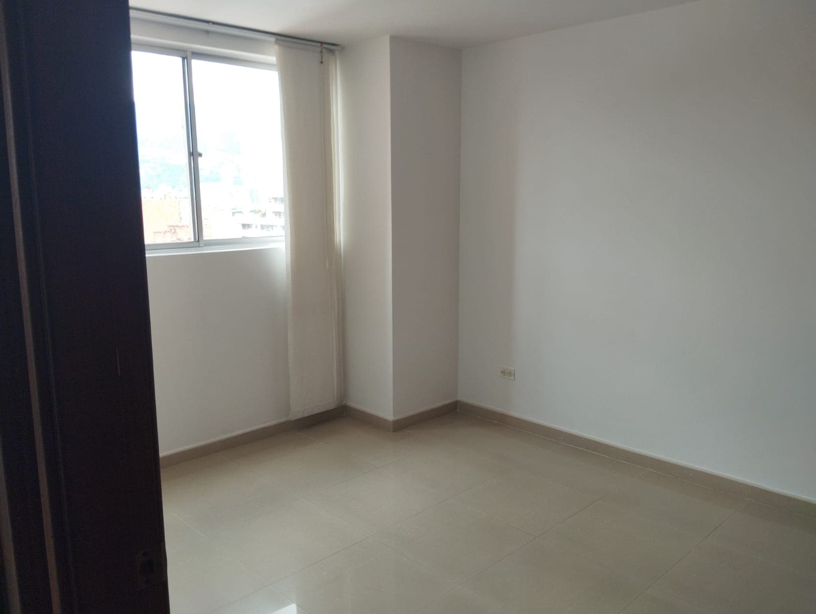 Apartamento en arriendo en El Nogal Los Almendros, Belen, Medellín — foto 3 de 19