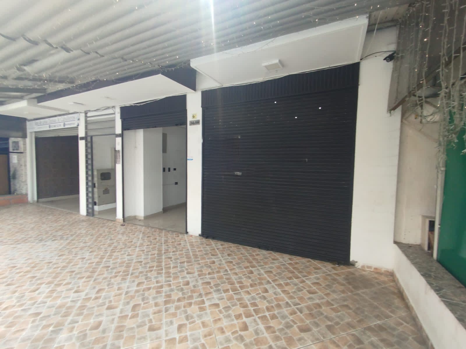 Local en arriendo en Laureles Medellín — foto 1 de 10
