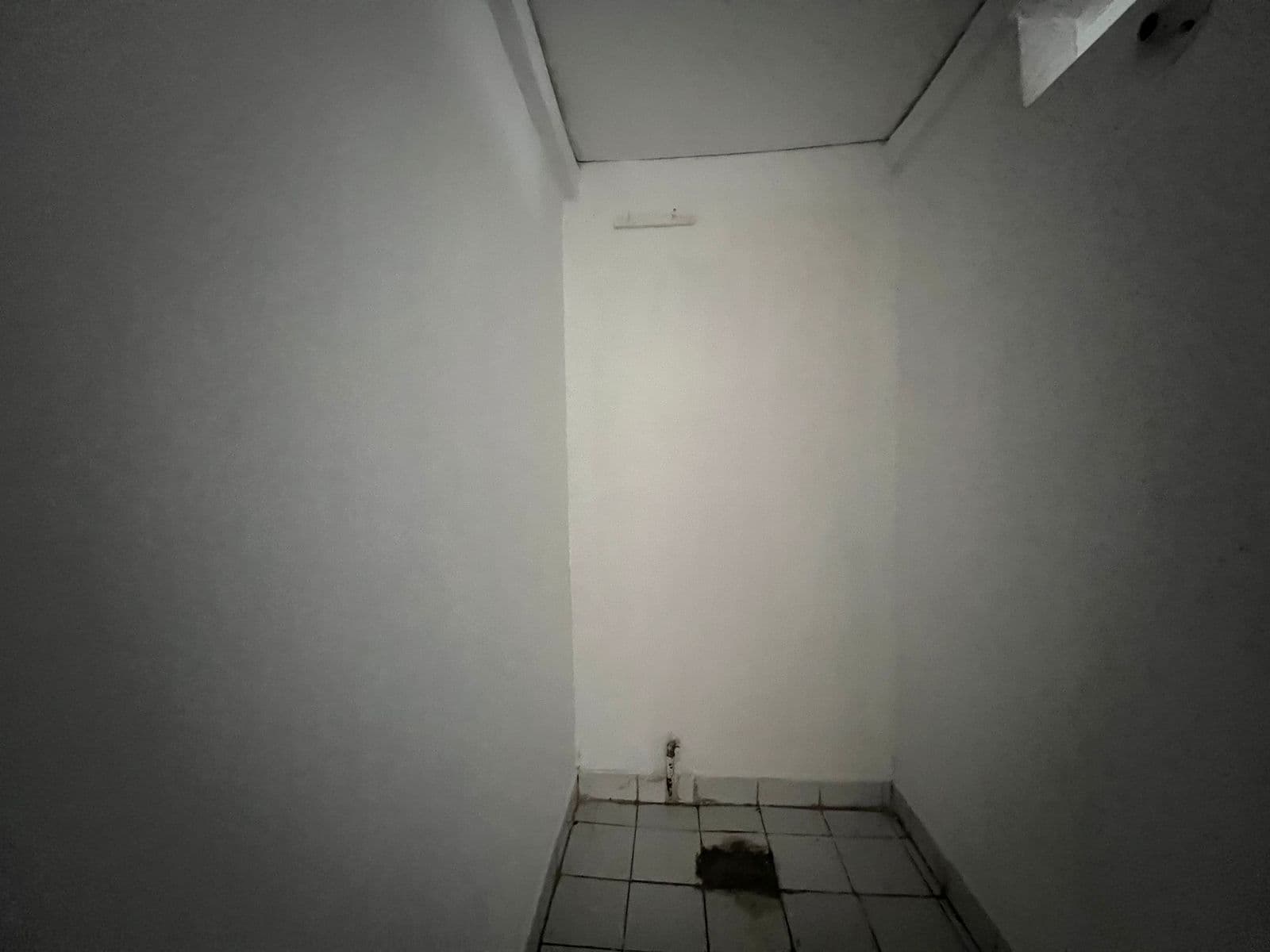 Bodega en arriendo en La America, Medellín — foto 5 de 10