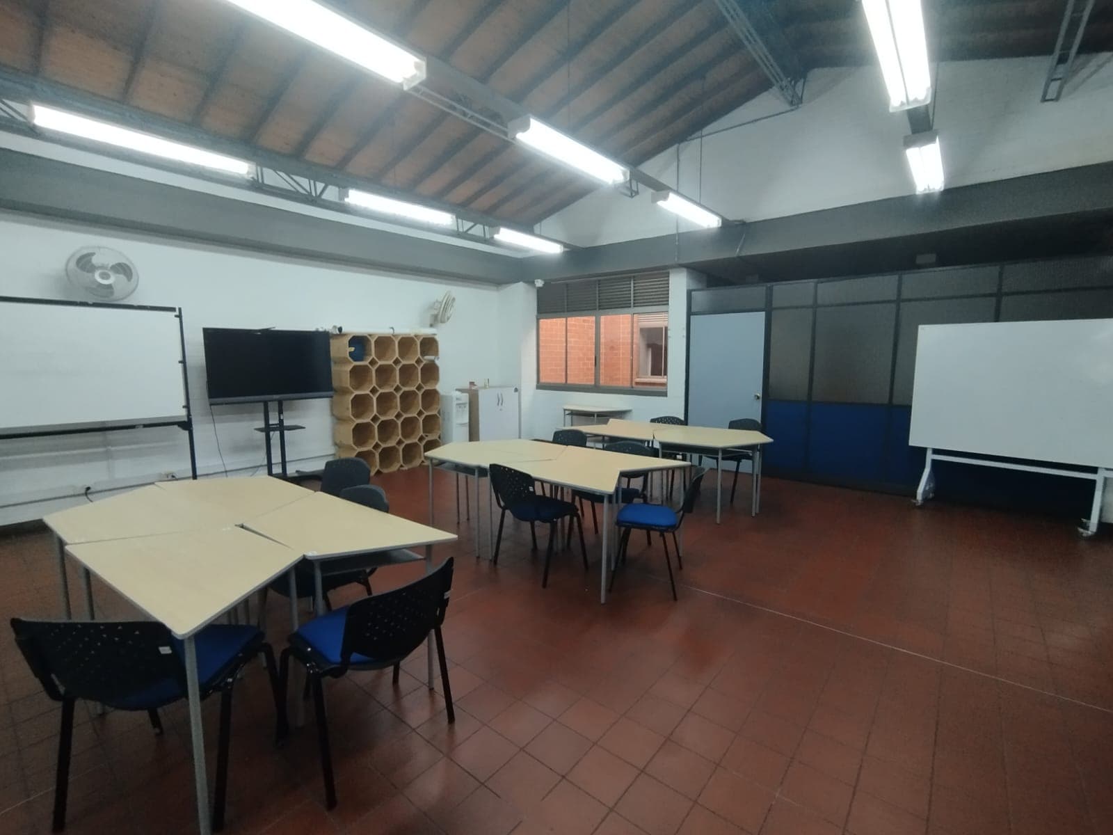 Edificio en arriendo en Itagui — foto 2 de 20