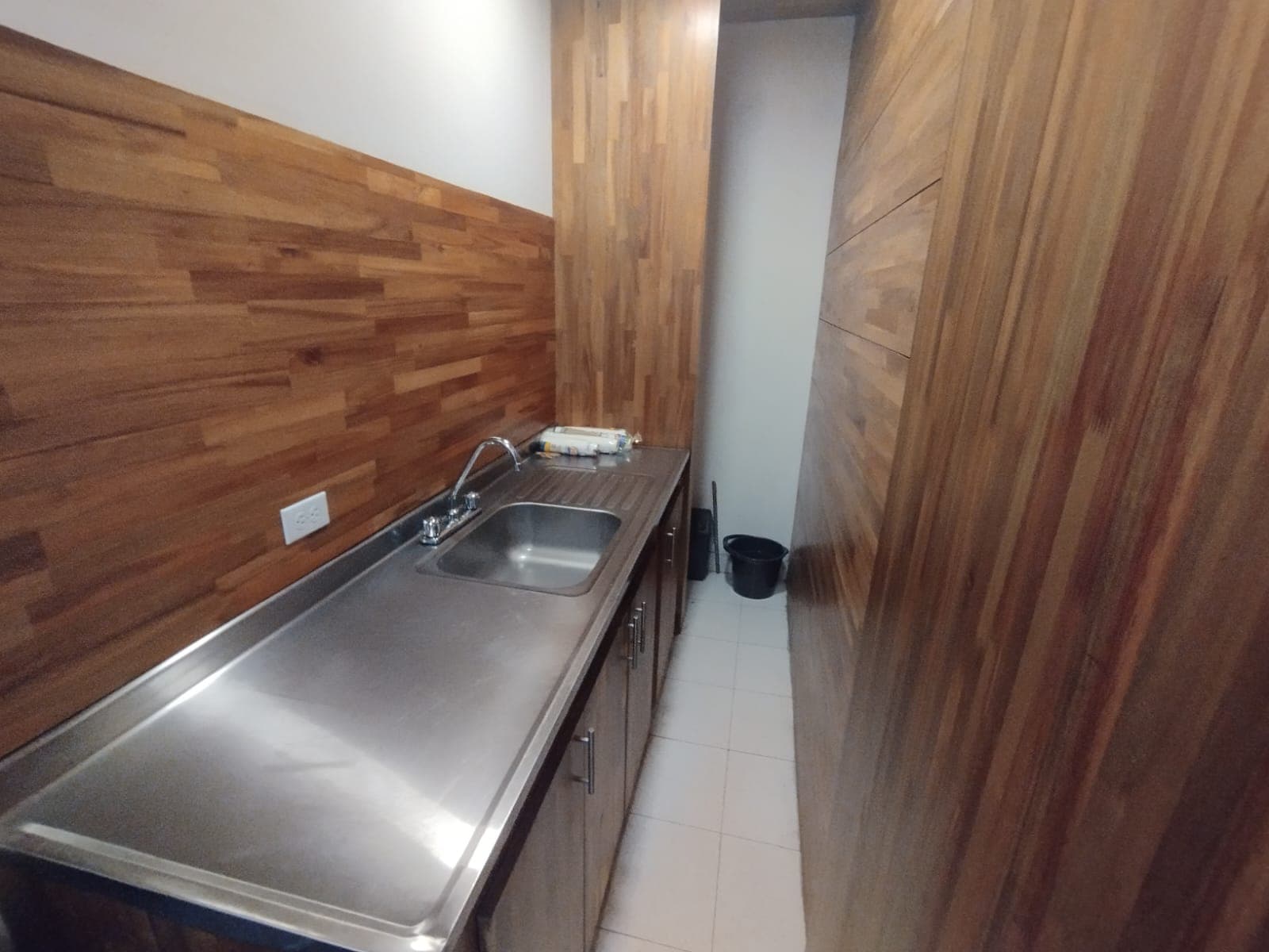 Local en arriendo en La Candelaria, Centro, Medellín — foto 5 de 11