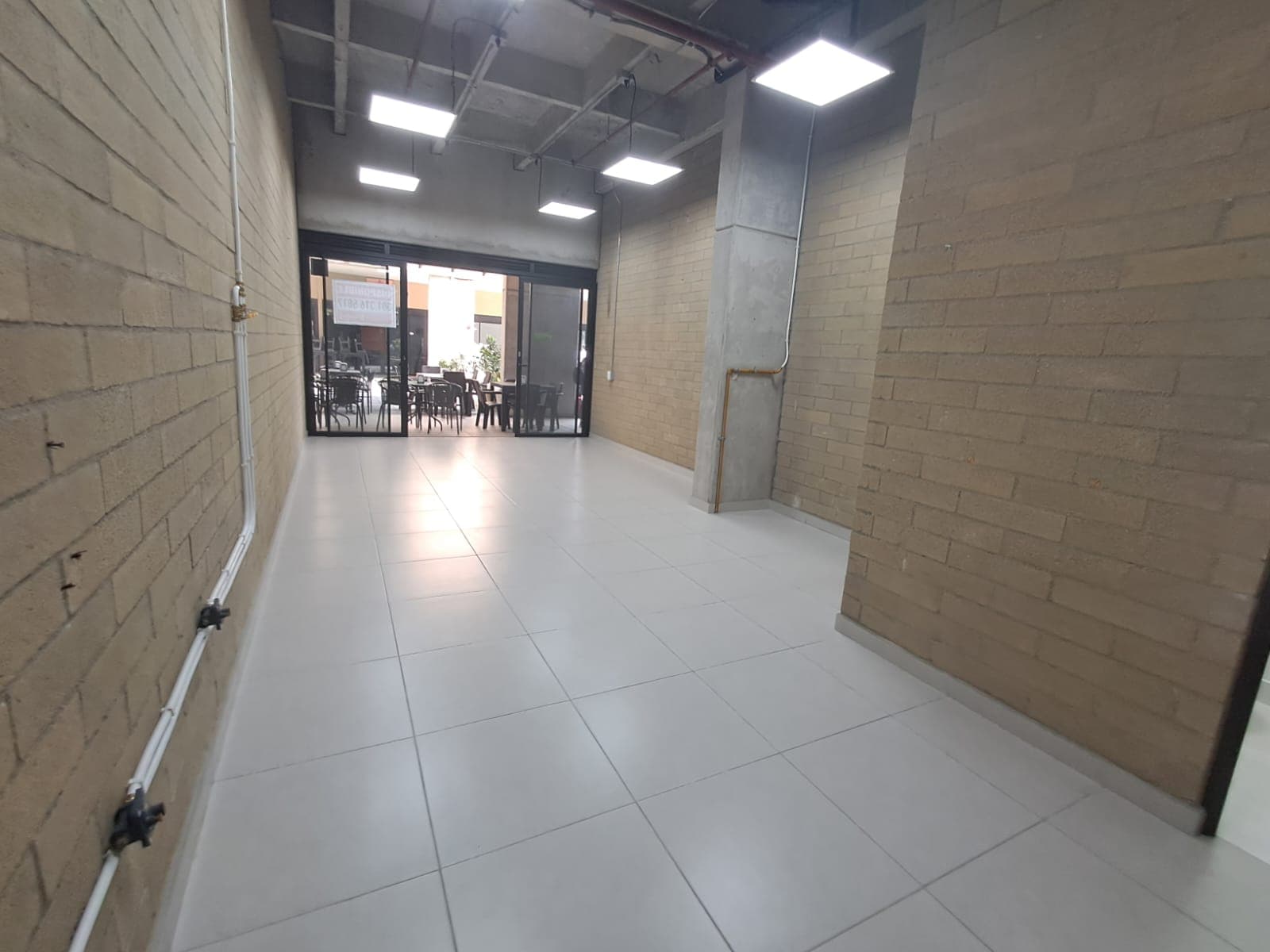 Local en arriendo en Aguacatala, El Poblado, Medellín — foto 3 de 8