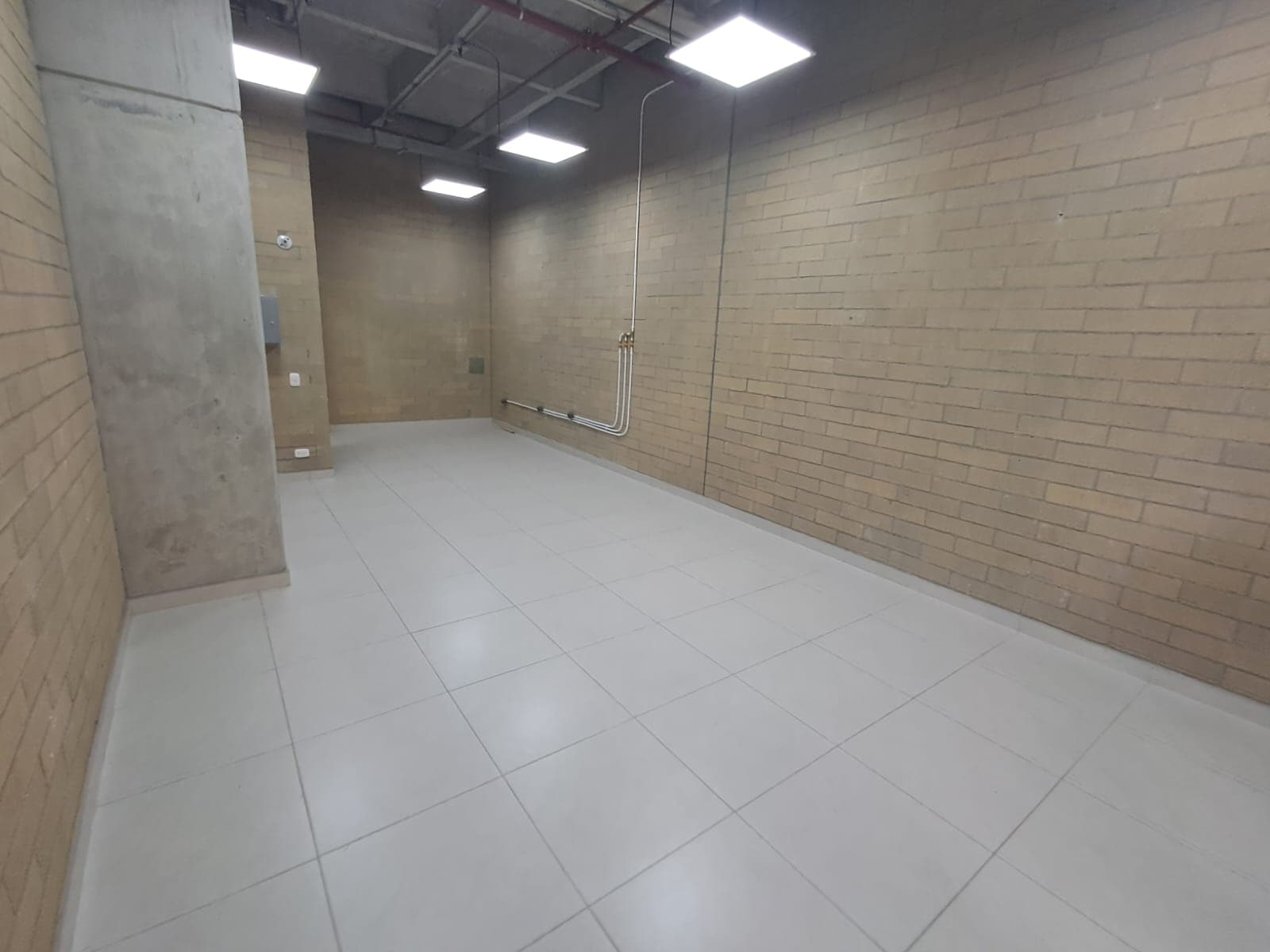 Local en arriendo en Aguacatala, El Poblado, Medellín — foto 5 de 8