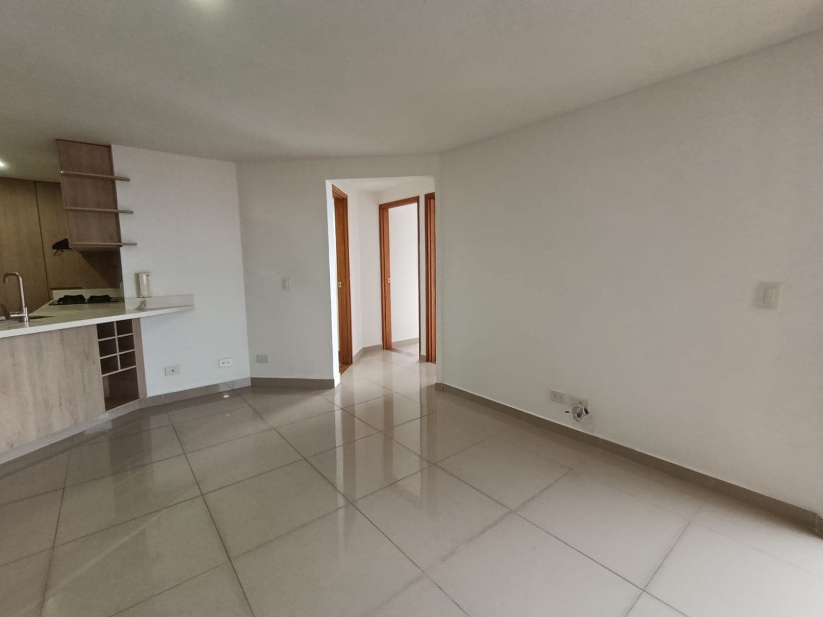Apartamento en arriendo en El Tesoro, El Poblado, Medellín — foto 2 de 19