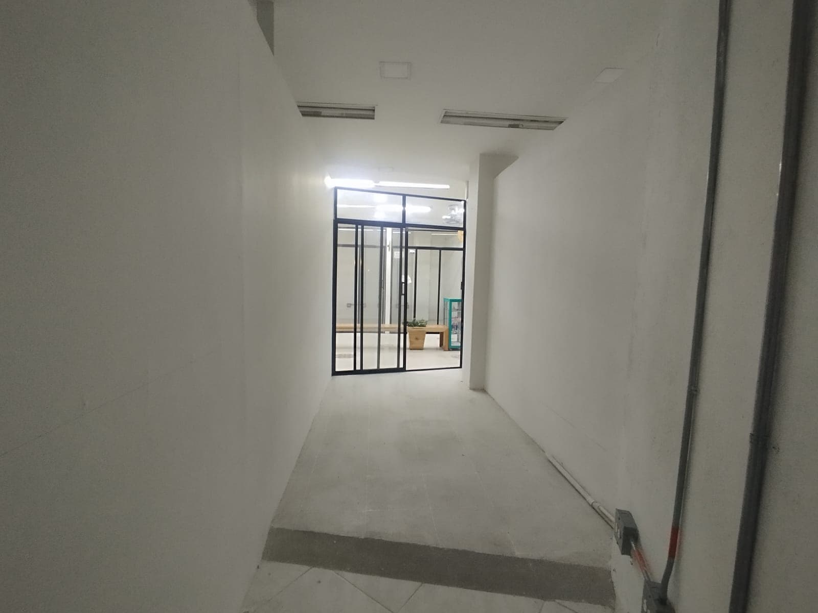 Local en arriendo en Copacabana — foto 3 de 9