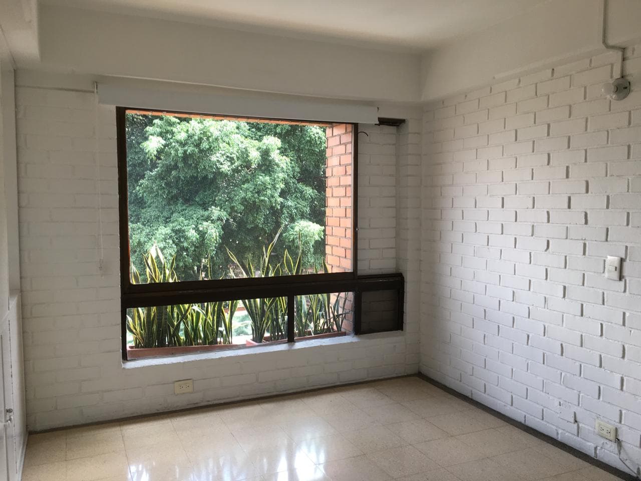 Oficina en arriendo en Parque, El Poblado, Medellín — foto 2 de 9
