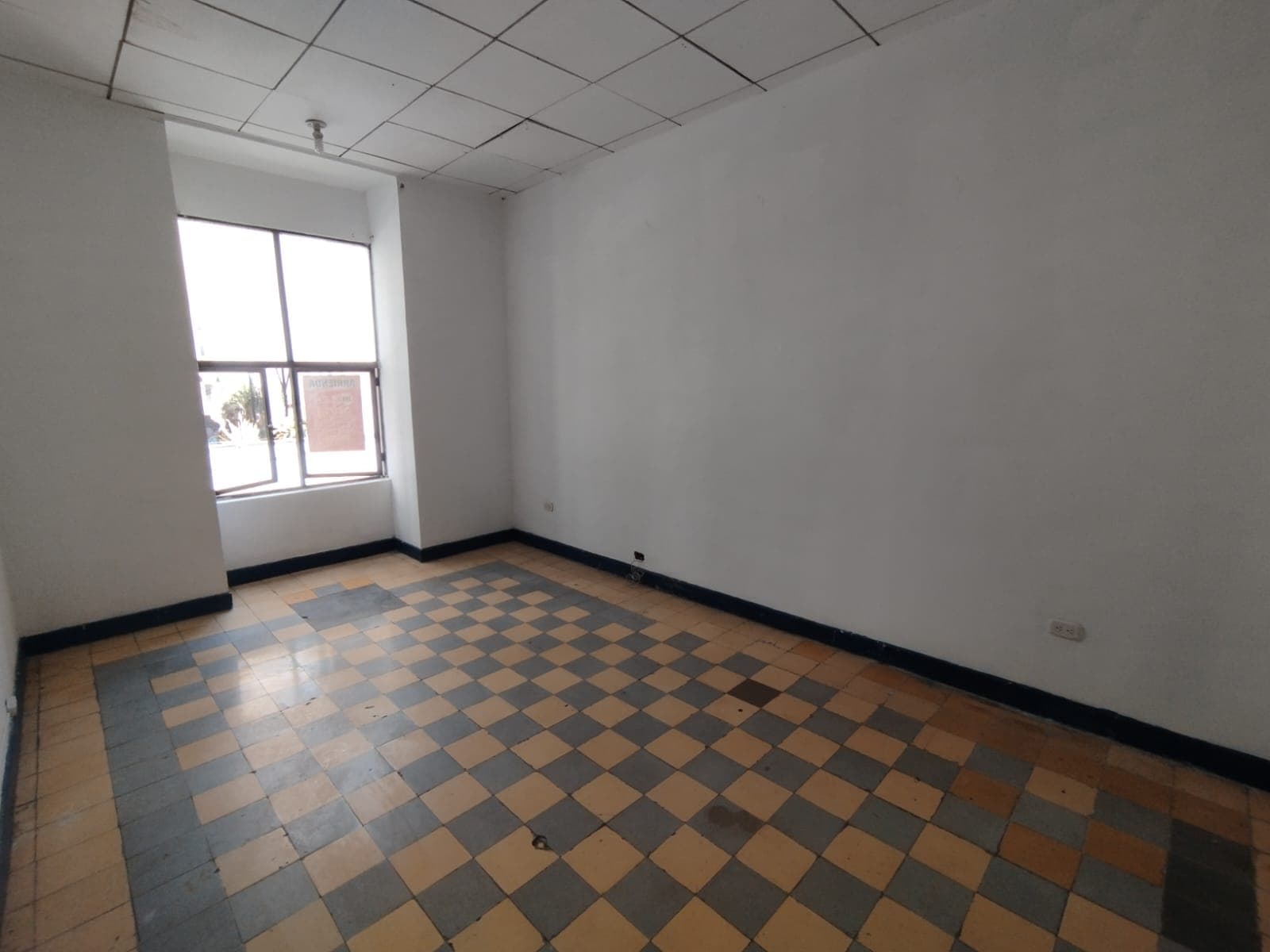 Oficina en arriendo en La Candelaria, Centro, Medellín — foto 5 de 10