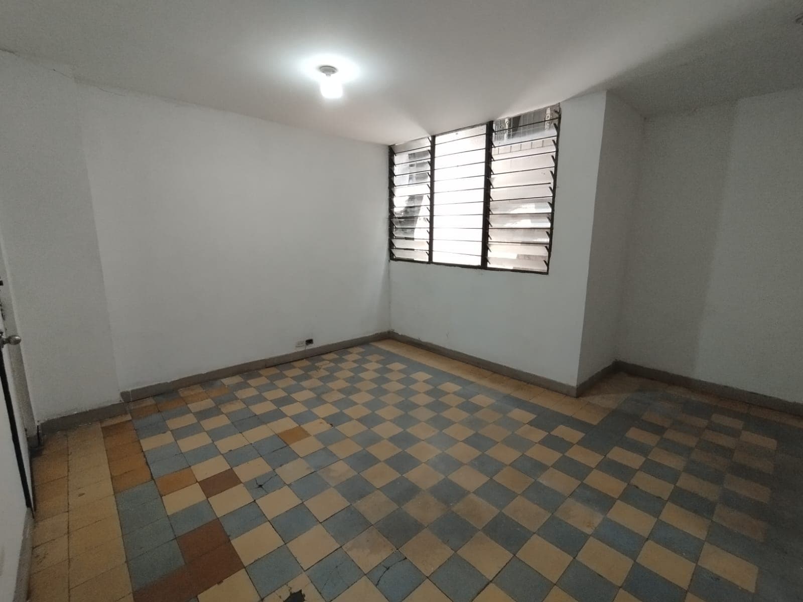 Oficina en arriendo en La Candelaria, Centro, Medellín — foto 4 de 10