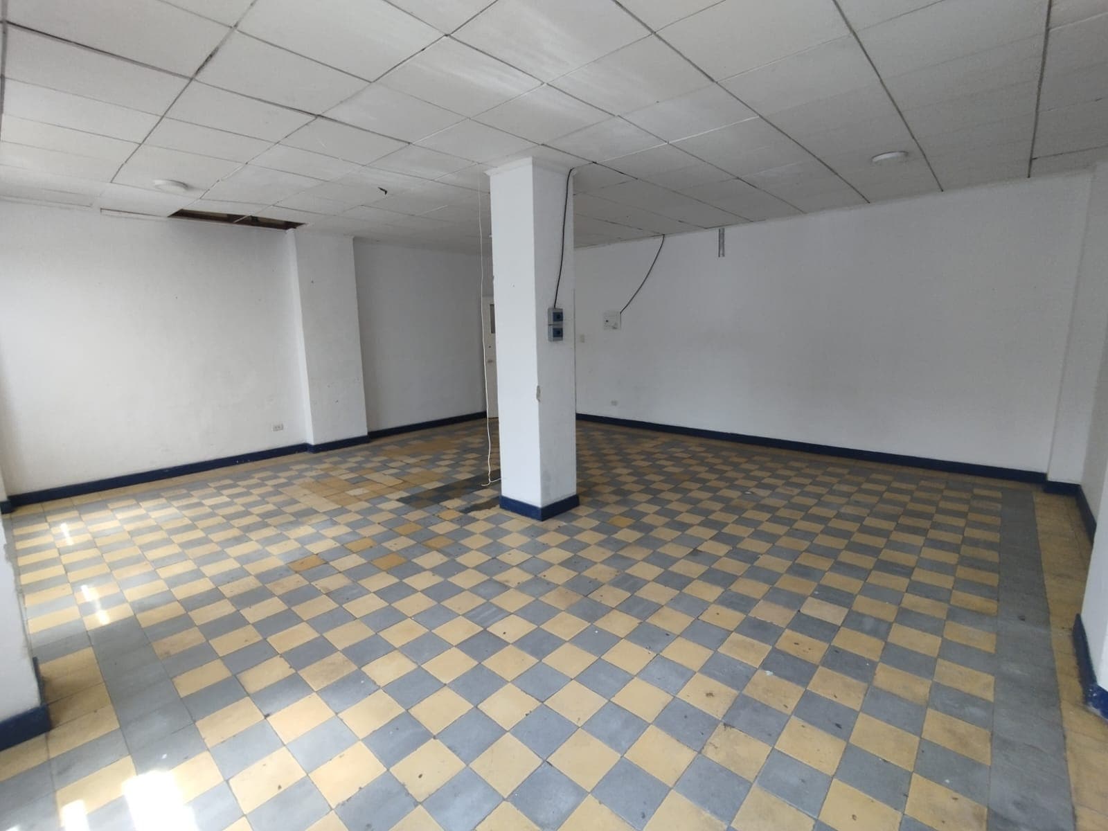 Oficina en arriendo en La Candelaria, Centro, Medellín — foto 2 de 12