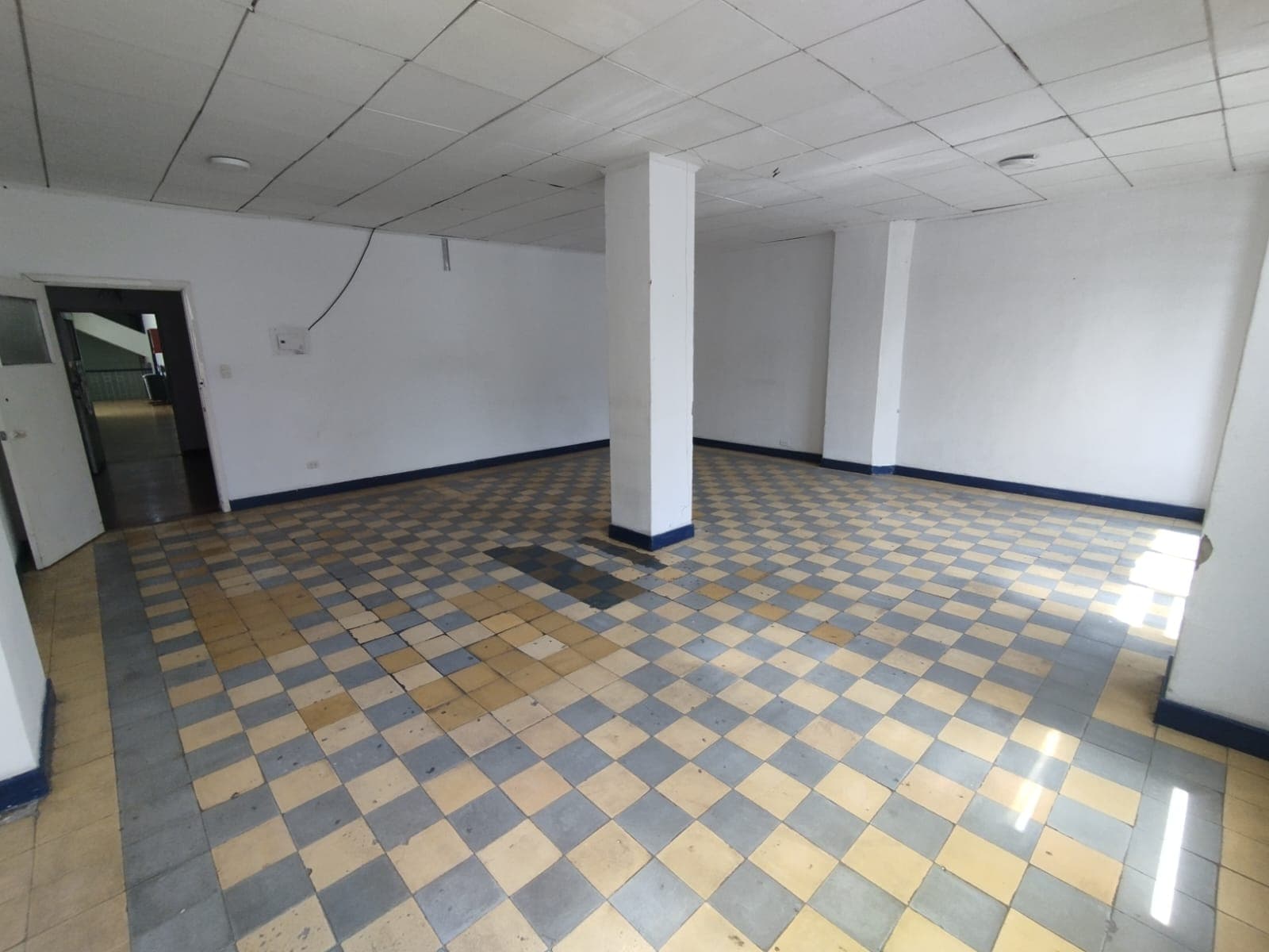 Oficina en arriendo en La Candelaria, Centro, Medellín — foto 3 de 12
