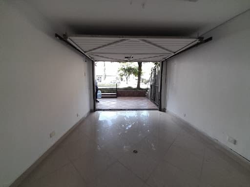 Local en arriendo en Laureles, Medellín — foto 2 de 19