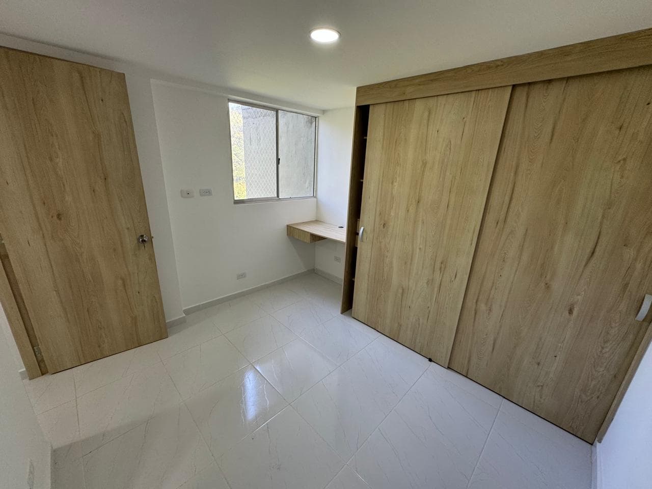 Apartamento en arriendo en Loma San José Sabaneta — foto 4 de 16