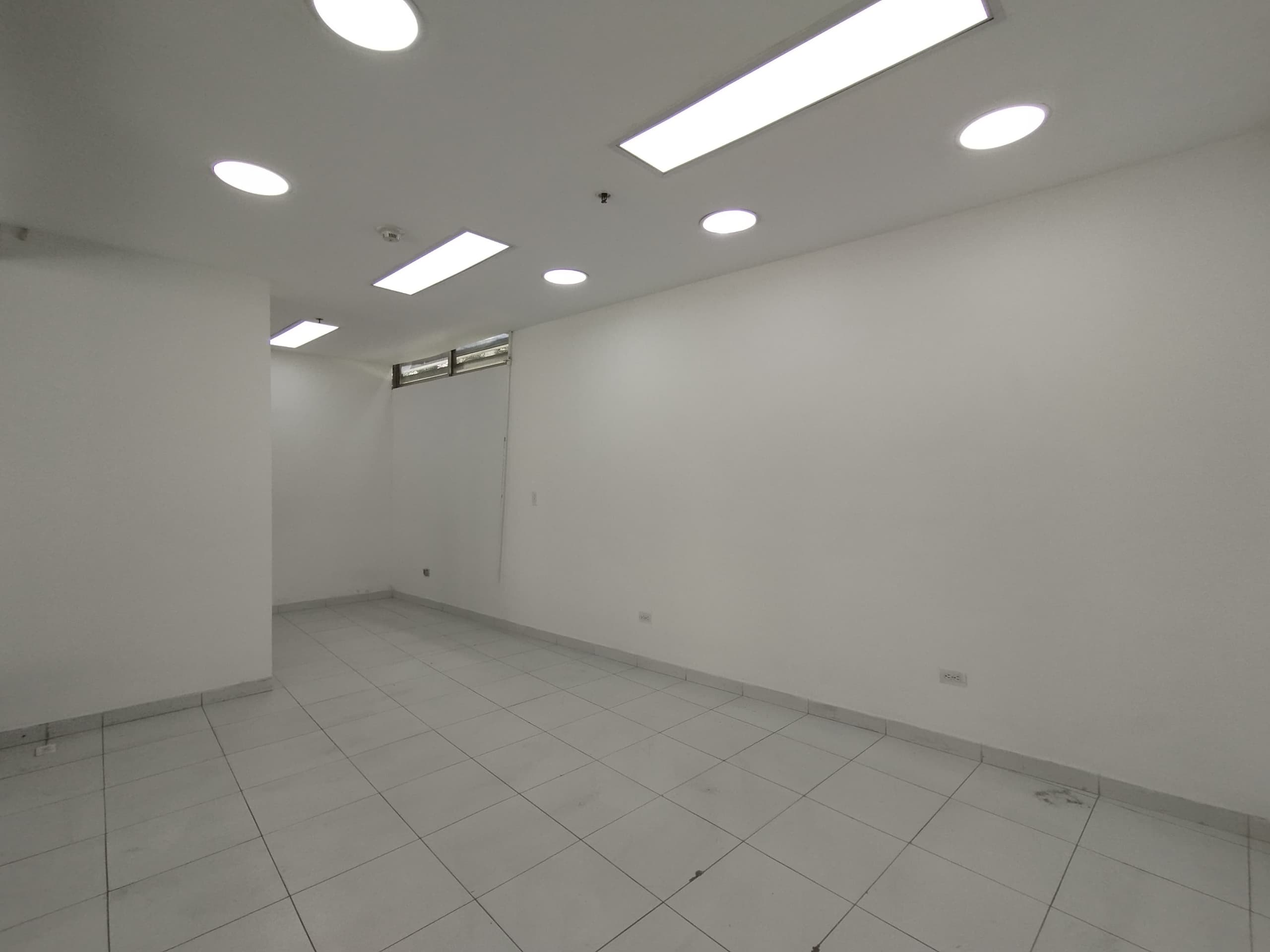Local en arriendo en Intermedia, Envigado — foto 3 de 10