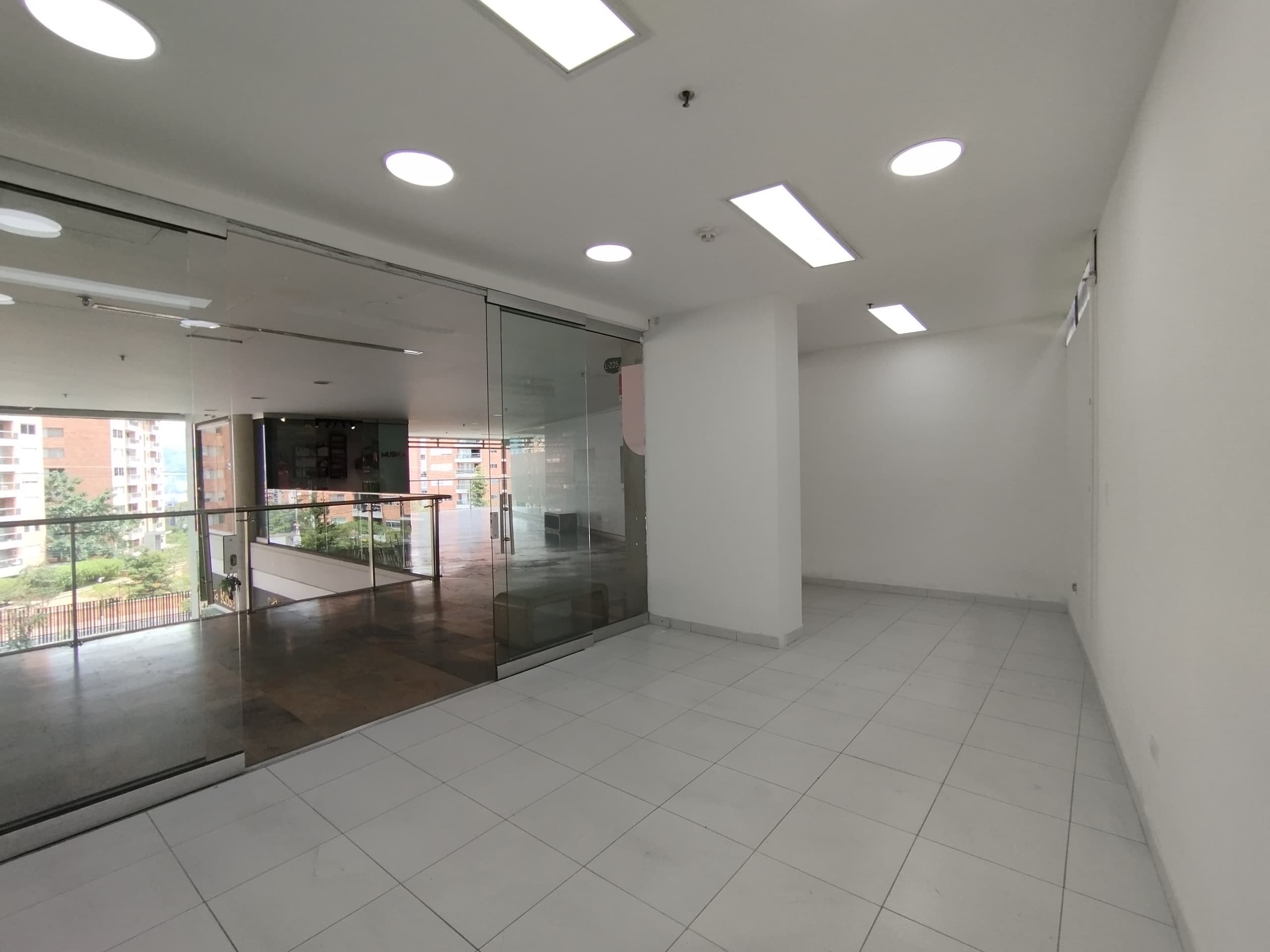 Local en arriendo en Intermedia, Envigado — foto 4 de 10