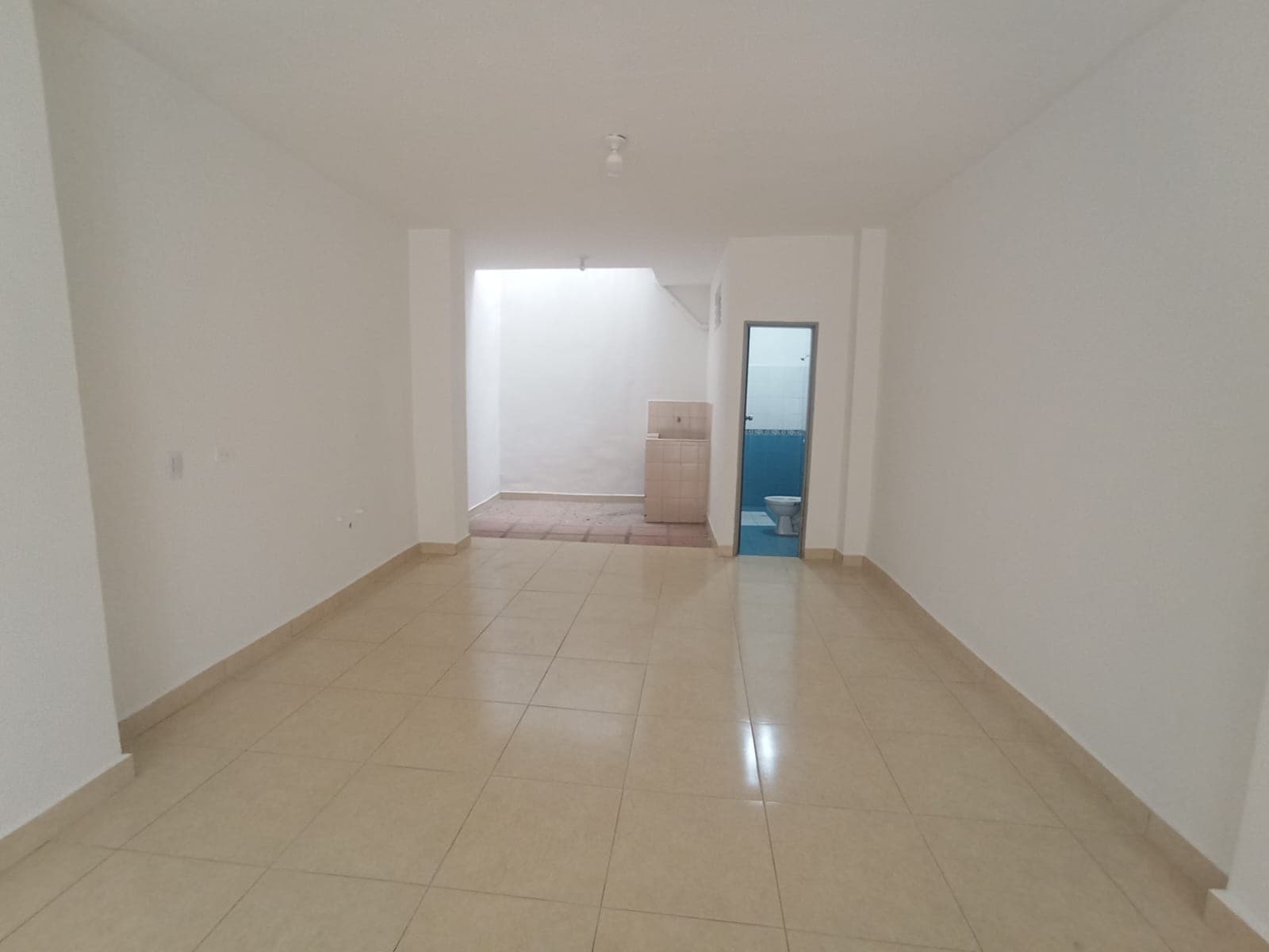Local en arriendo en La Candelaria, Centro, Medellín — foto 5 de 14