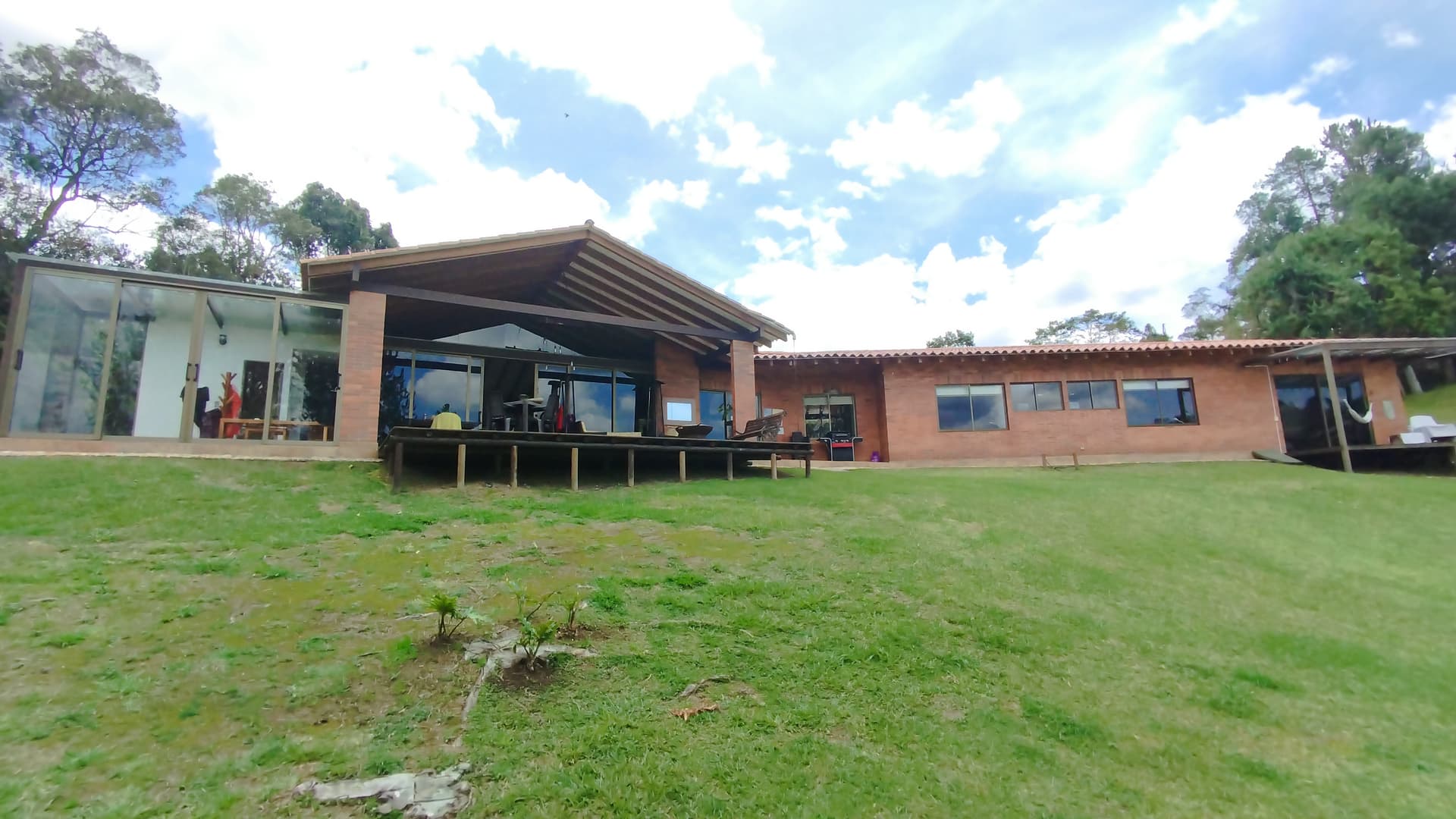 Casa Campestre en arriendo en El Retiro — foto 1 de 20