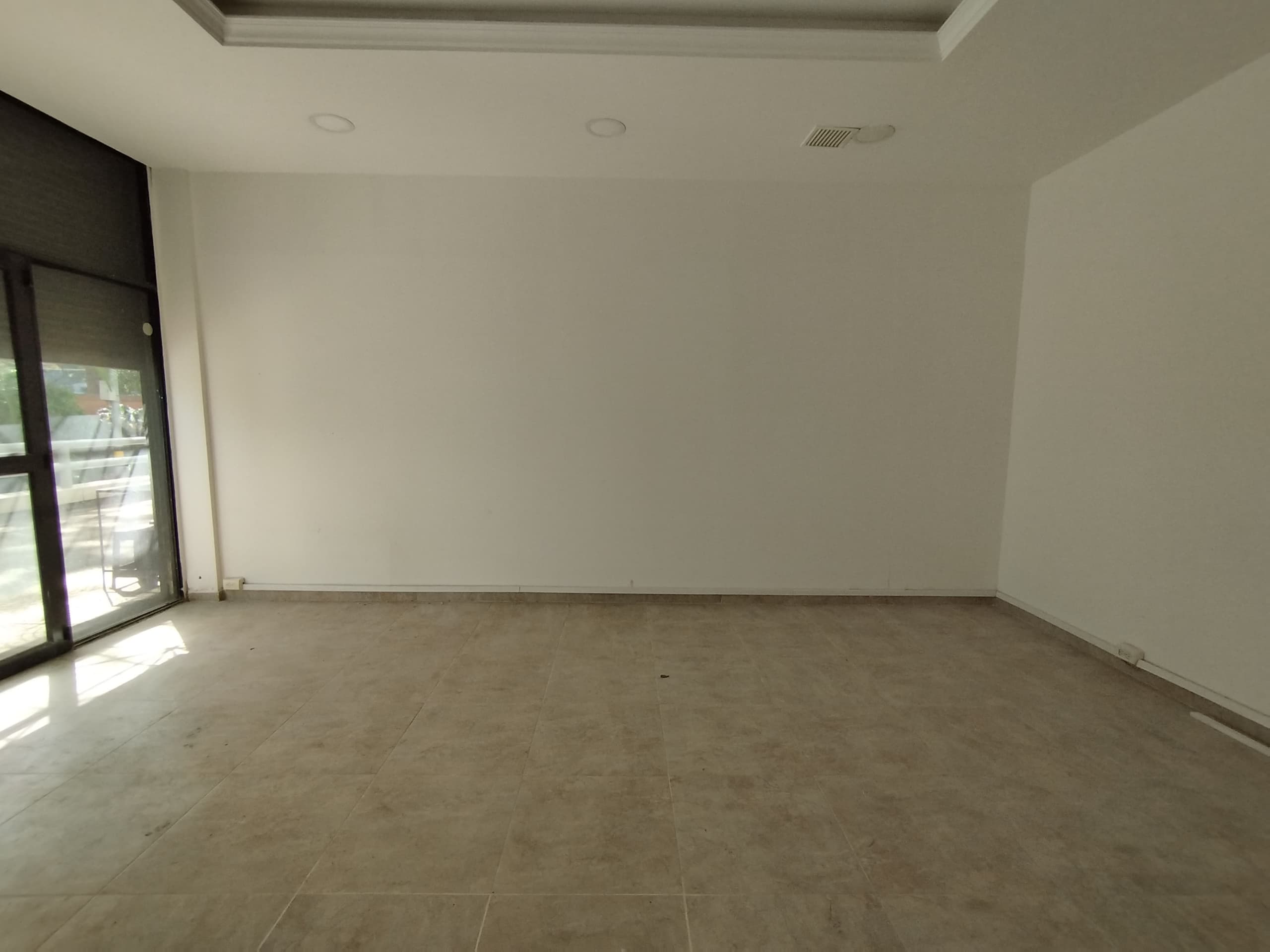 Local en arriendo en Medellín — foto 4 de 7