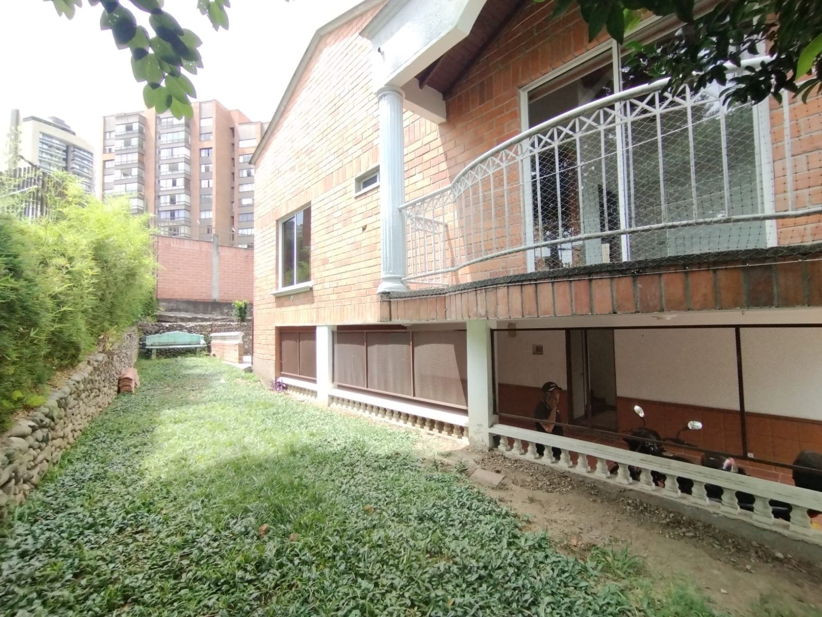 Casa Vivienda en arriendo en Los Balsos, El Poblado, Medellín — foto 4 de 20