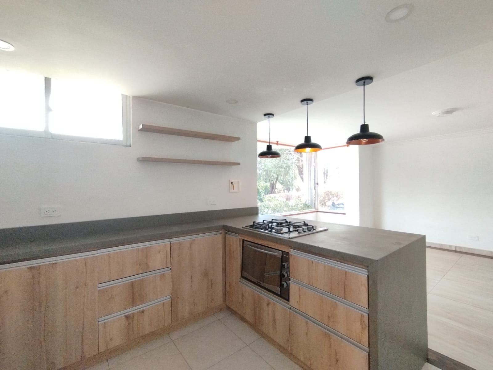 Casa Vivienda en arriendo en Los Balsos, El Poblado, Medellín — foto 5 de 20