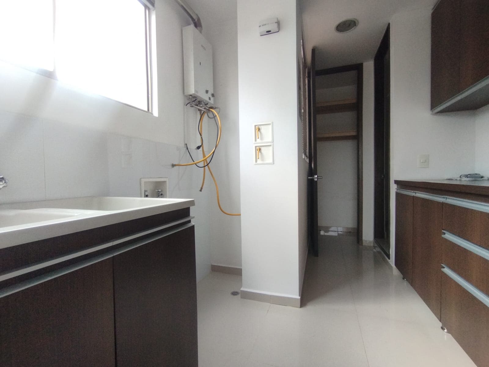 Apartamento en arriendo en Loma De Los Parra, El Poblado, Medellín — foto 2 de 20