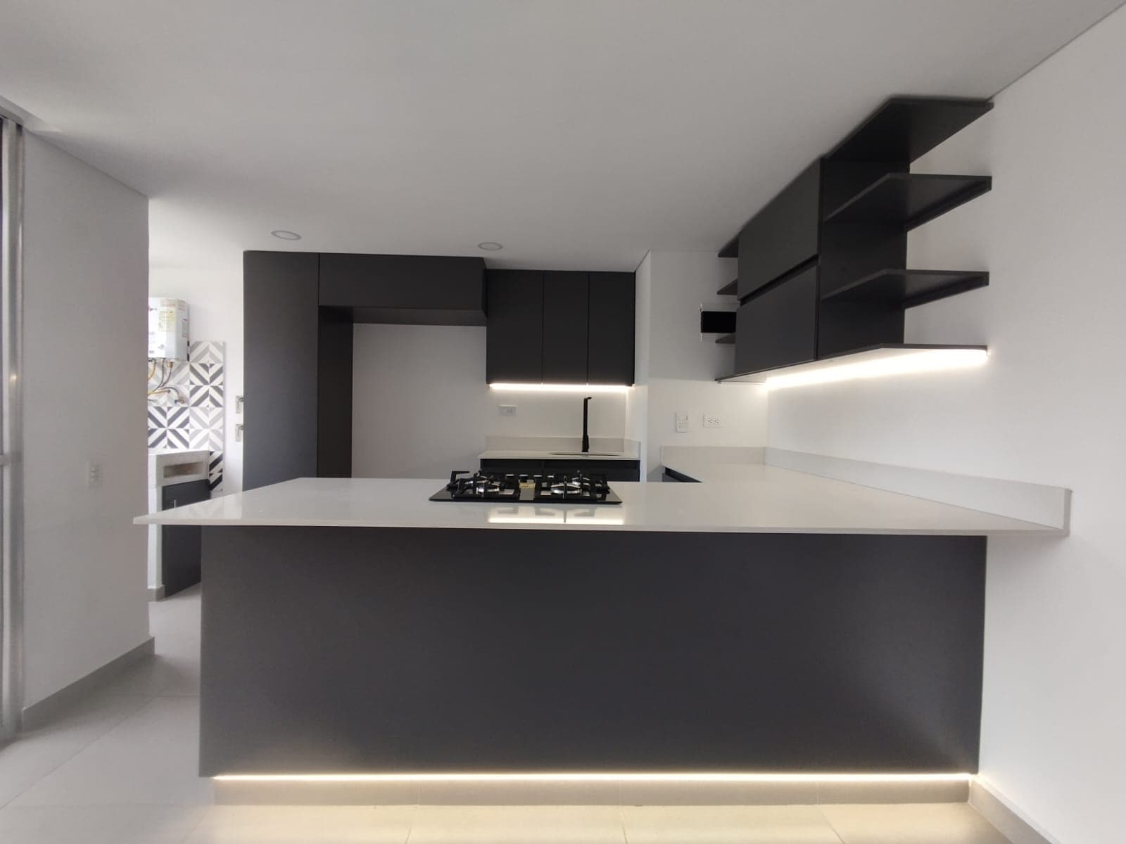 Apartamento en arriendo en Vereda Las Lomitas, Sabaneta — foto 2 de 15