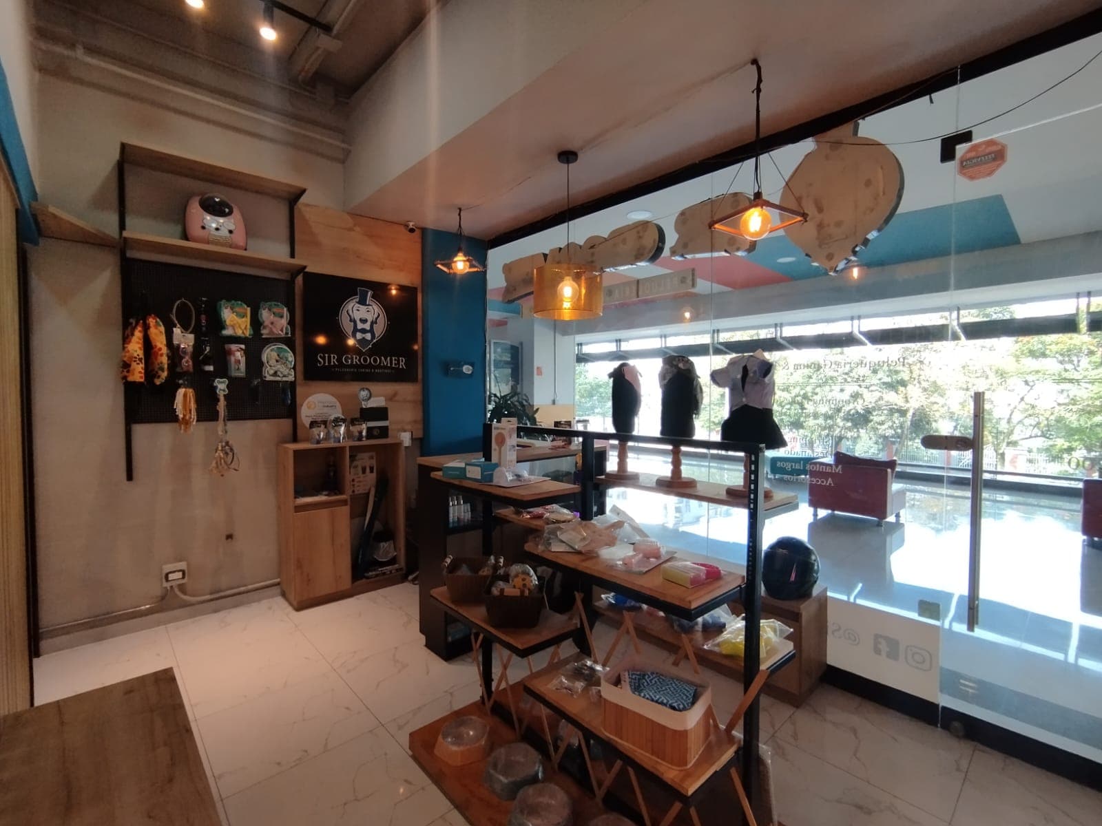 Local en arriendo en El Tesoro, El Poblado, Medellín — foto 5 de 14