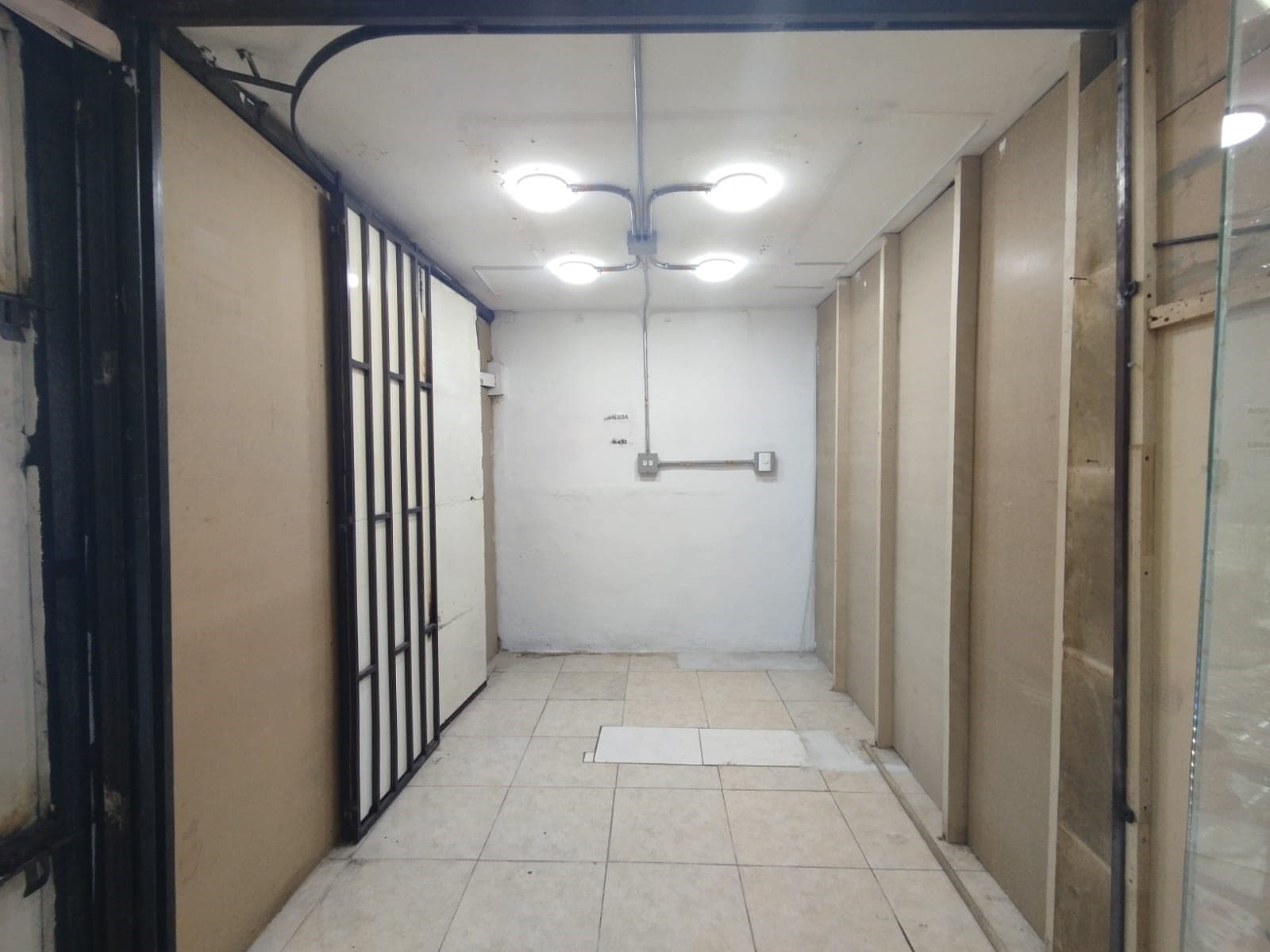 Local en arriendo en Centro, Medellín — foto 1 de 11