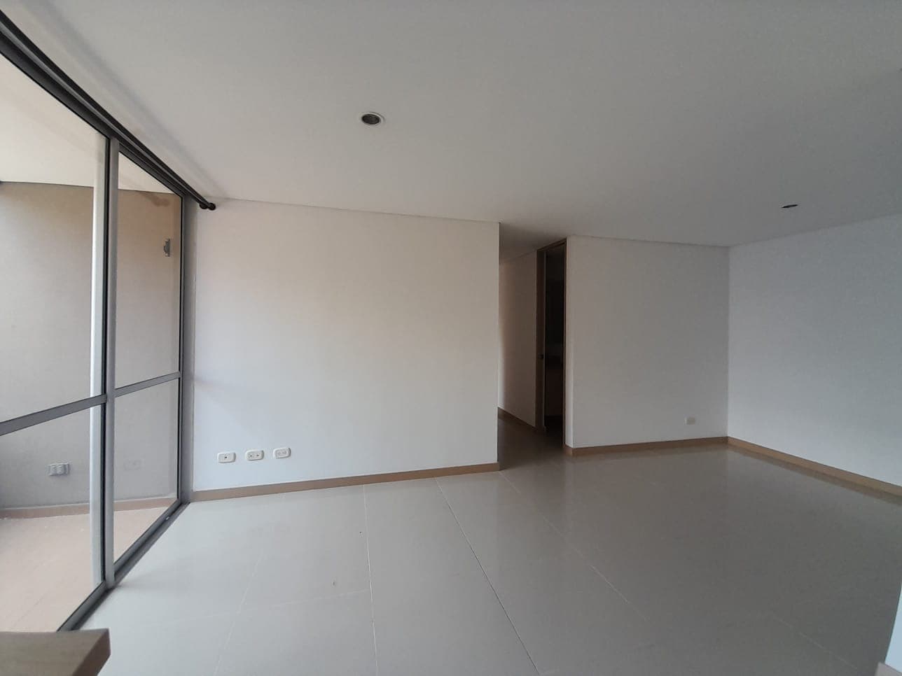 Apartamento en arriendo en Vegas De San José, Sabaneta — foto 2 de 20